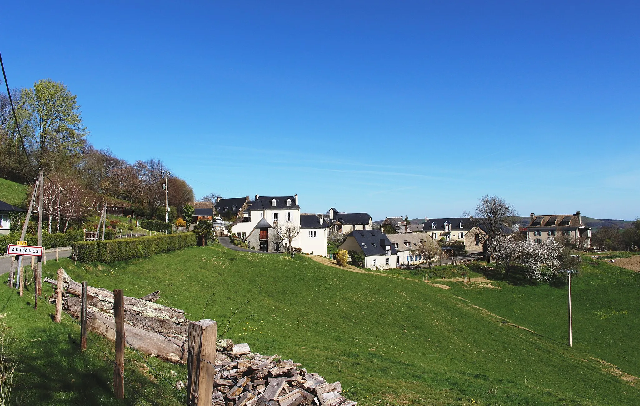 Photo showing: Artigues (Hautes-Pyrénées)