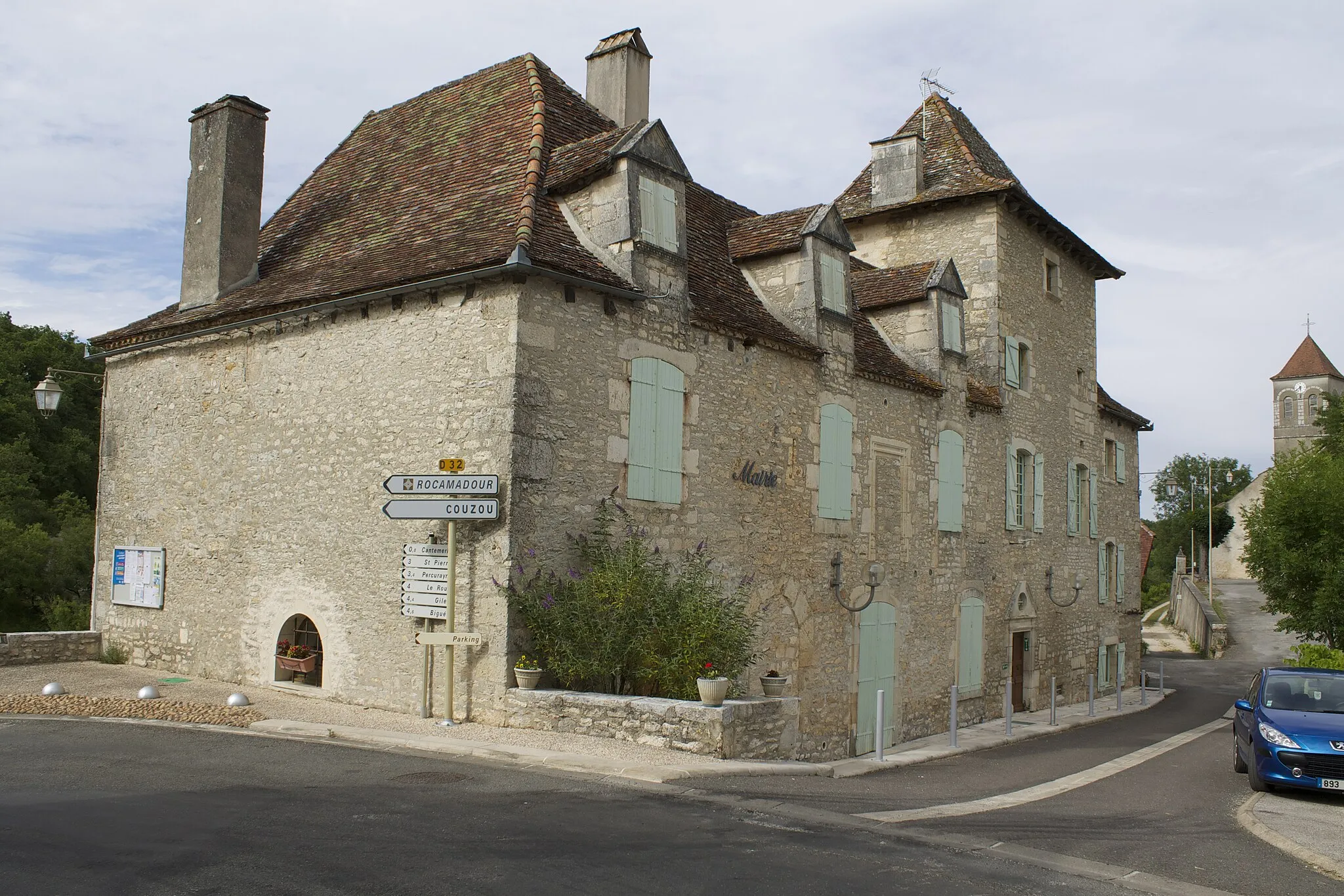 Photo showing: Carlucet