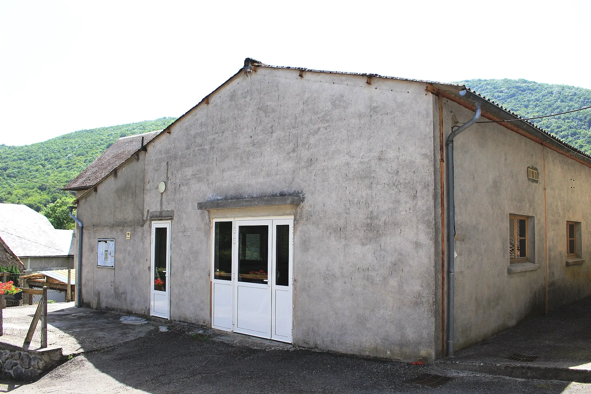 Photo showing: Salle des fêtes de Gazave (Hautes-Pyrénées)
