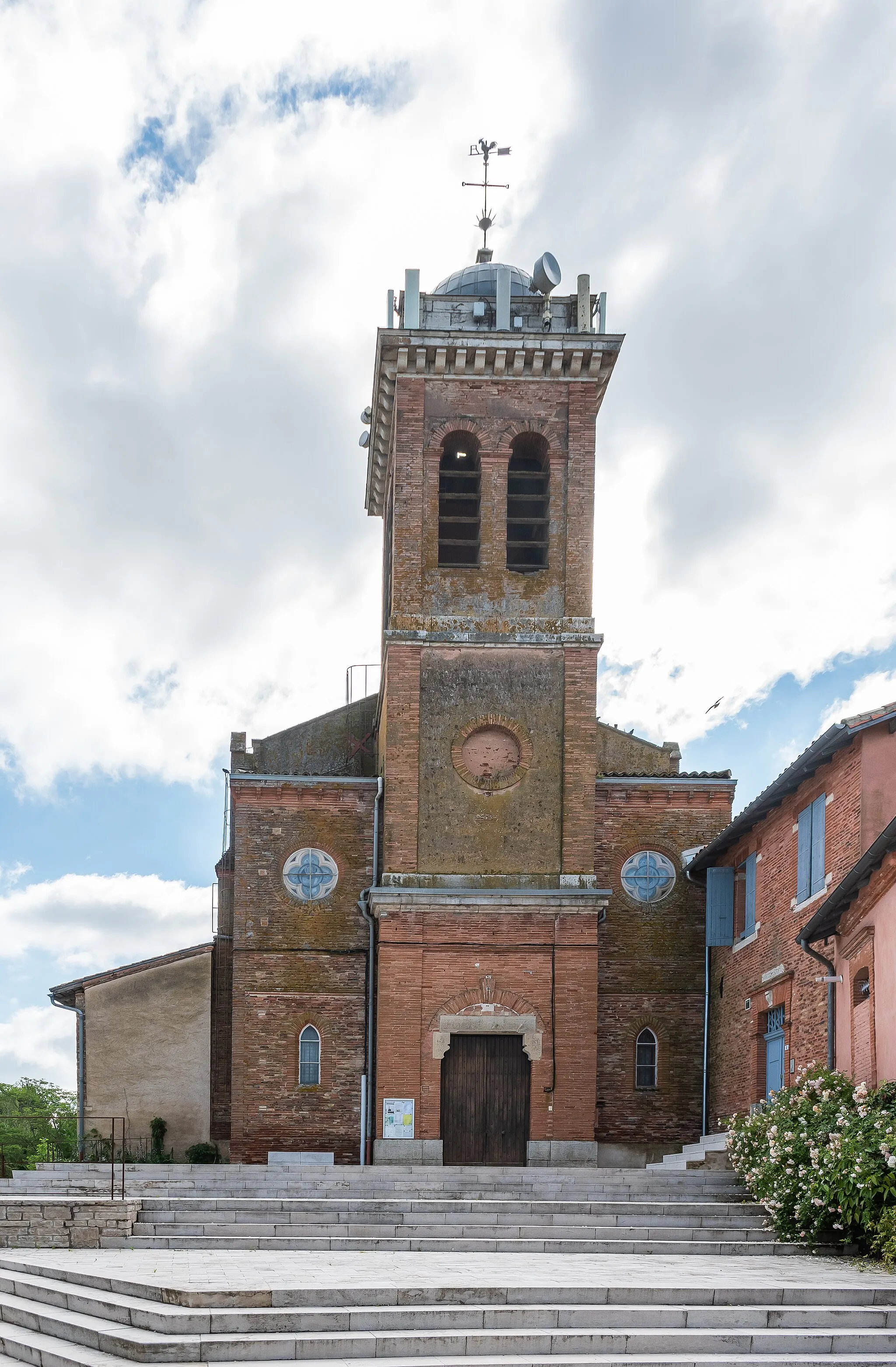 Photo showing: Saint John the Baptist church in Réalville, Tarn-et-Garonne, France