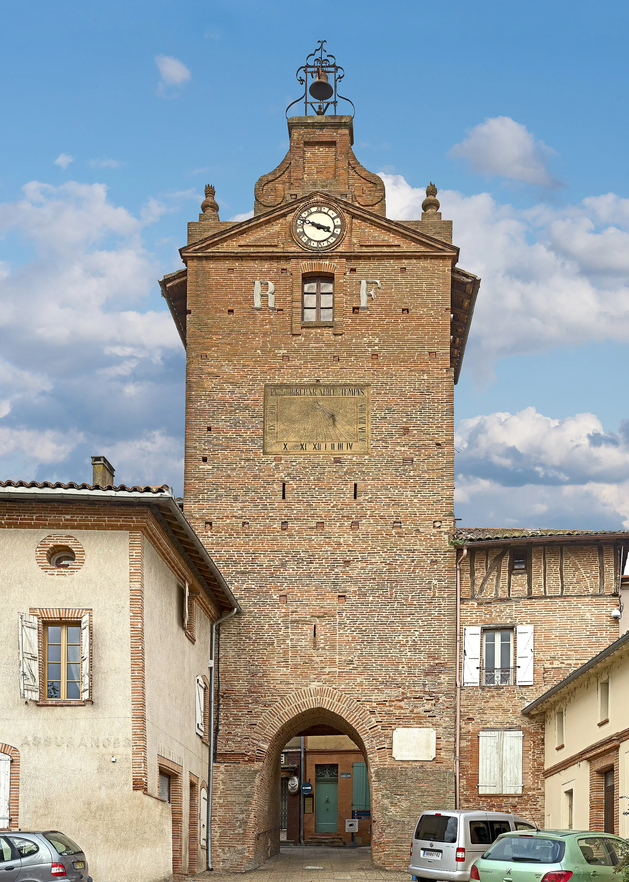 Photo showing: This building is inscrit au titre des monuments historiques de la France. It is indexed in the base Mérimée, a database of architectural heritage maintained by the French Ministry of Culture, under the reference PA00095904 .