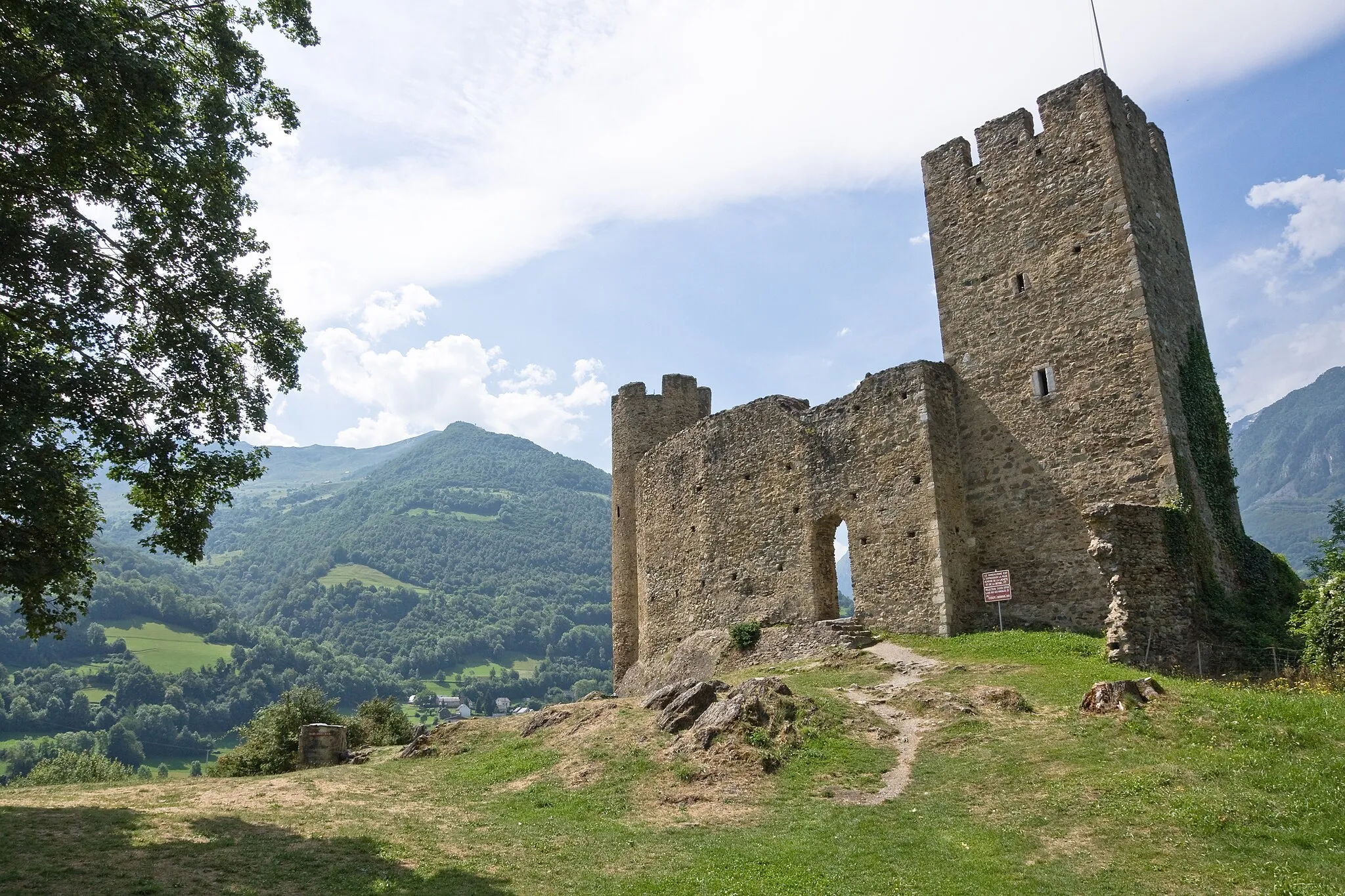 Photo showing: Chateau Sainte-Marie - Luz Saint Sauveur - Hautes Pyrénées