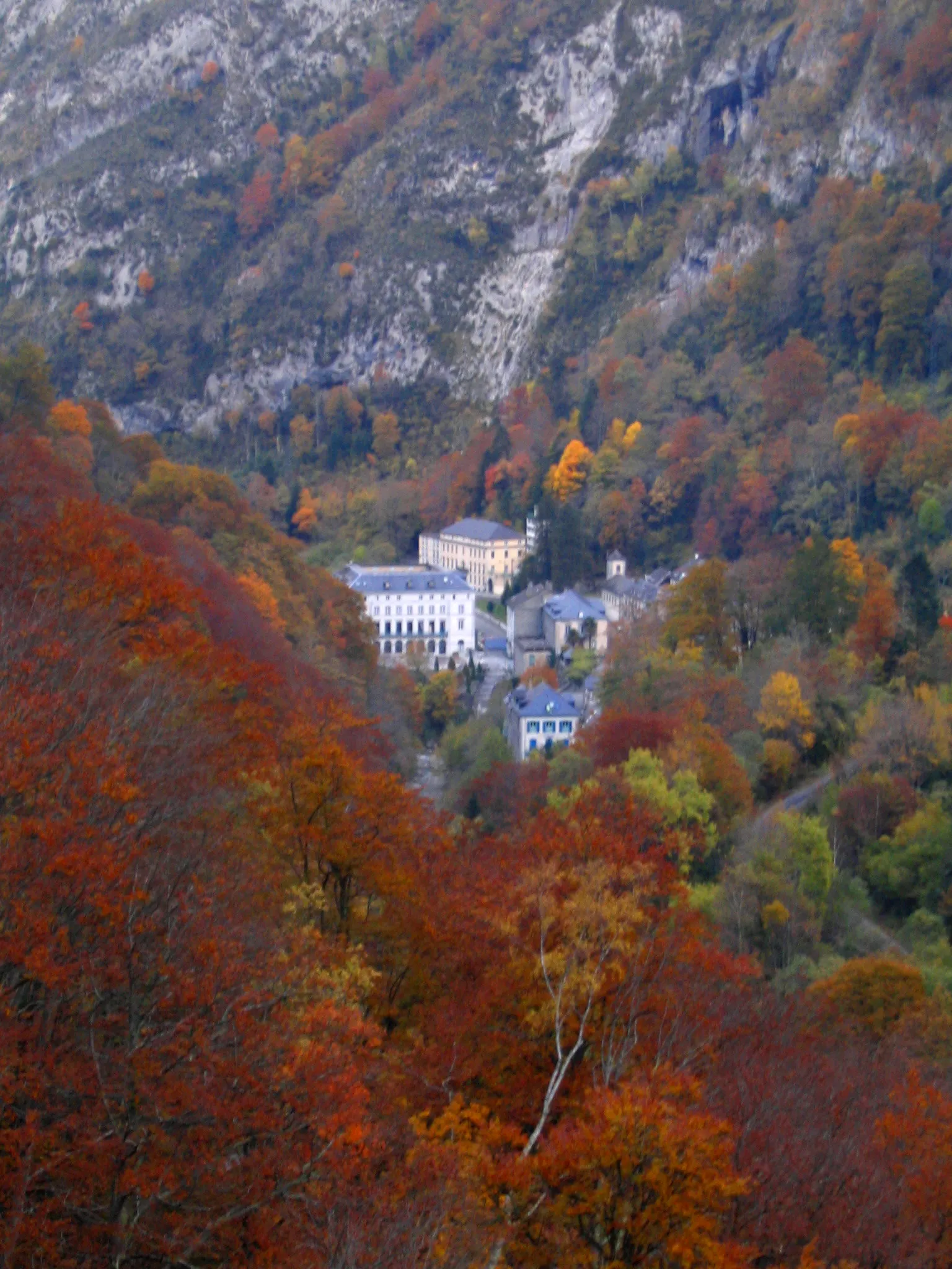 Photo showing: Village des Eaux-Chaudes - Pyrénées Atlantiques - France