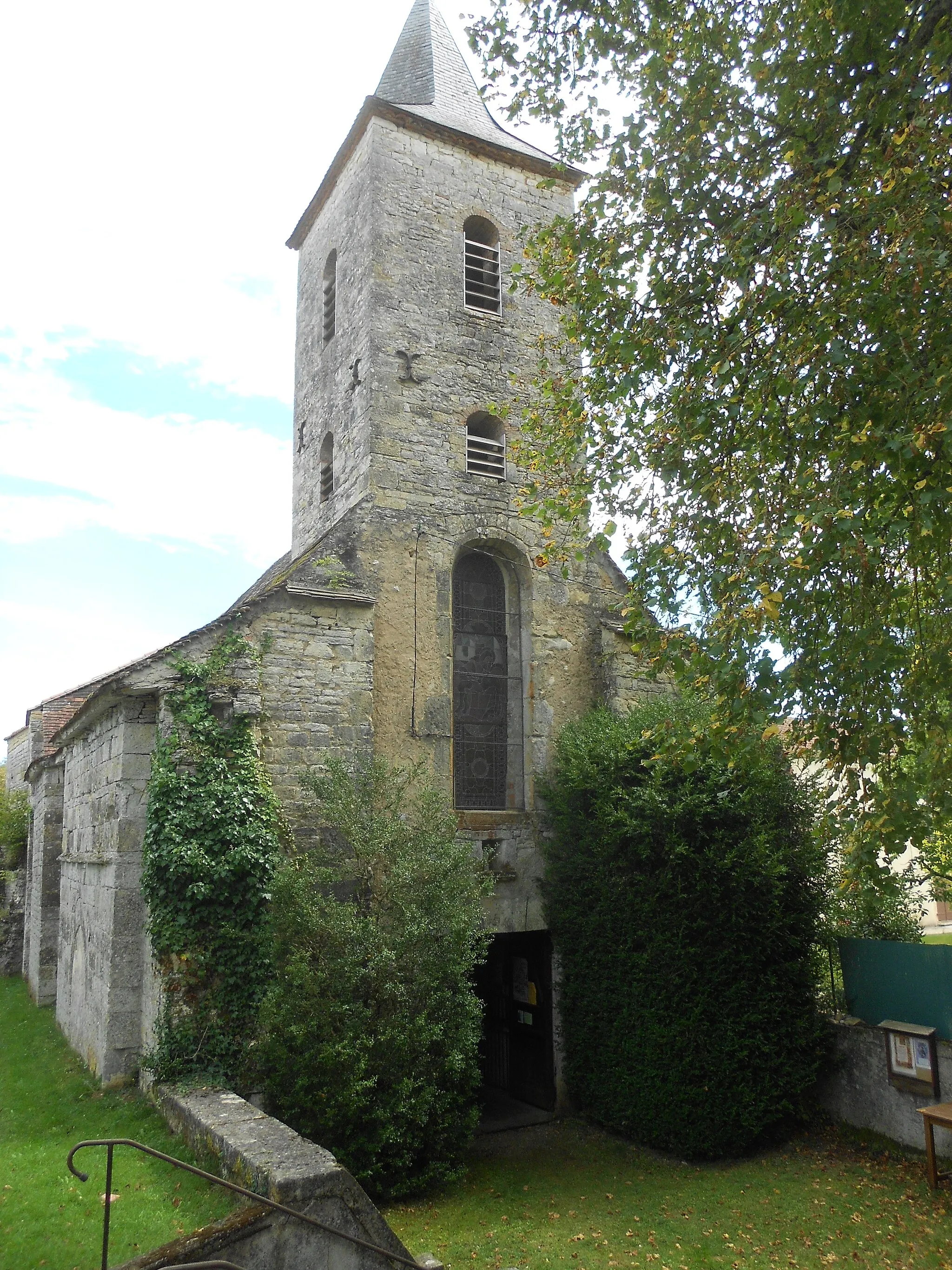 Photo showing: This building is indexed in the base Mérimée, a database of architectural heritage maintained by the French Ministry of Culture, under the reference PA00095182 .