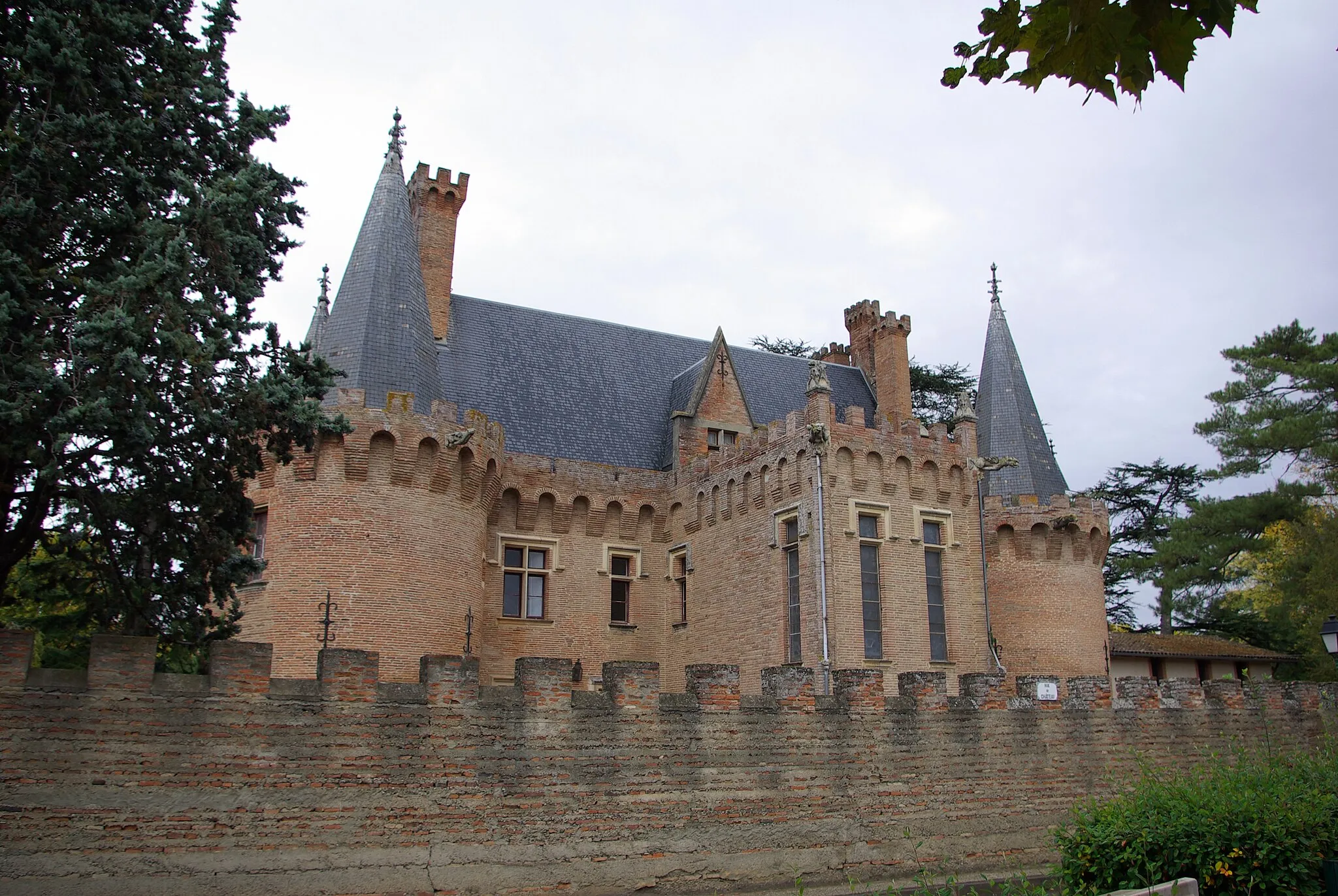 Photo showing: Château de Brax (Haute-Garonne, France).