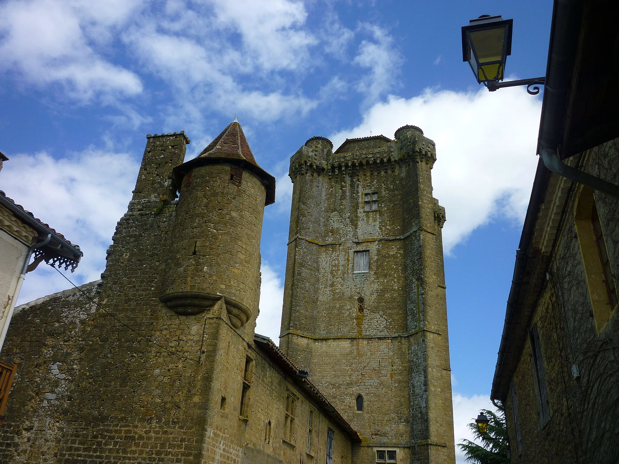 Photo showing: Point de vue de l'ancien château de Bassoues