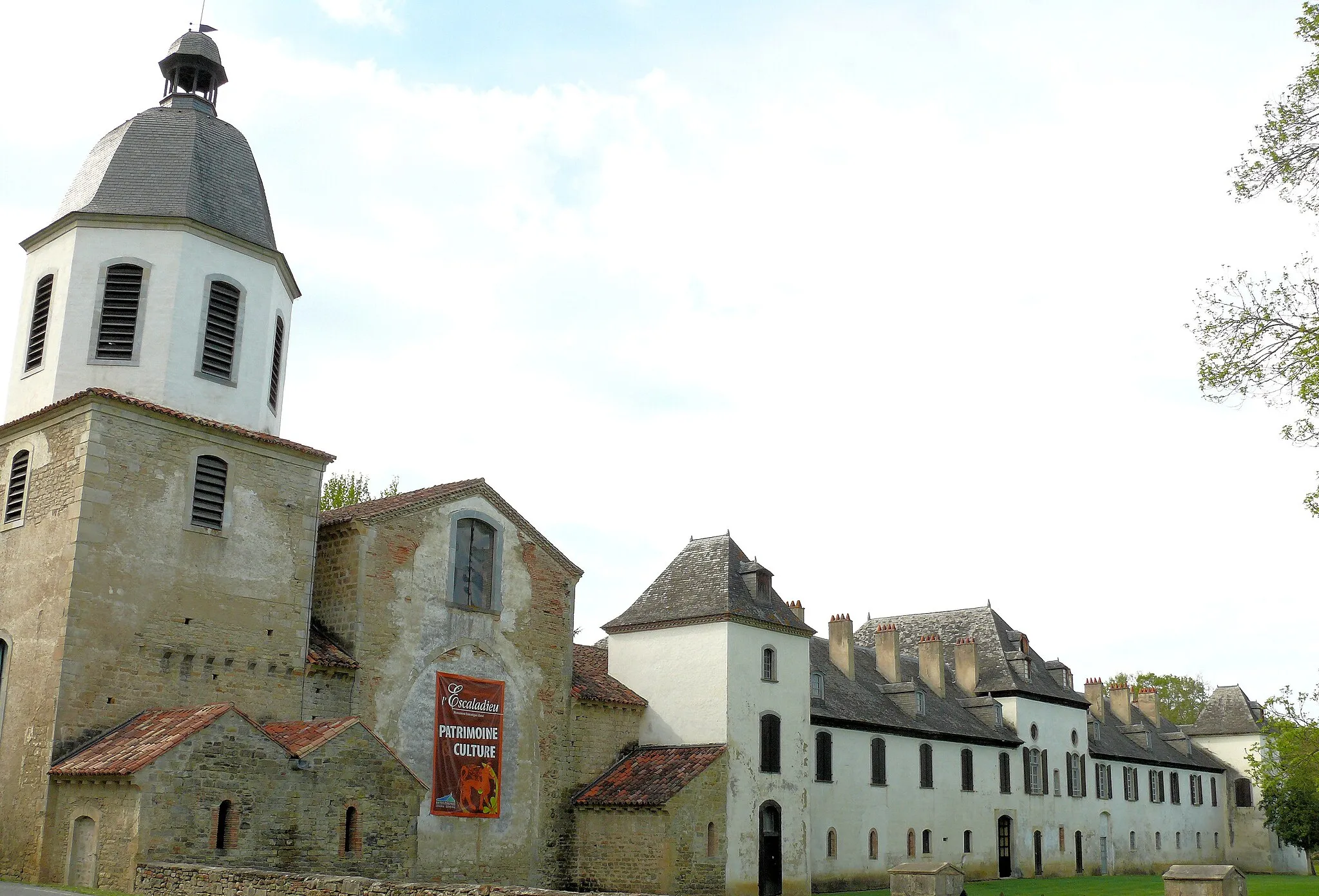 Photo showing: Hautes-Pyrénées - Abbaye de l'Escaladieu