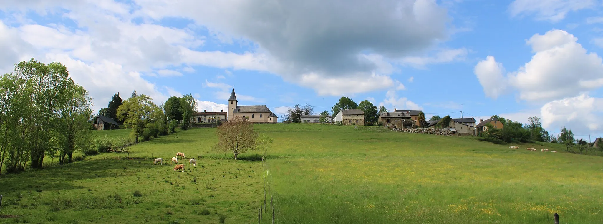 Photo showing: Panorame du village de puis la vallée du Bibaudos