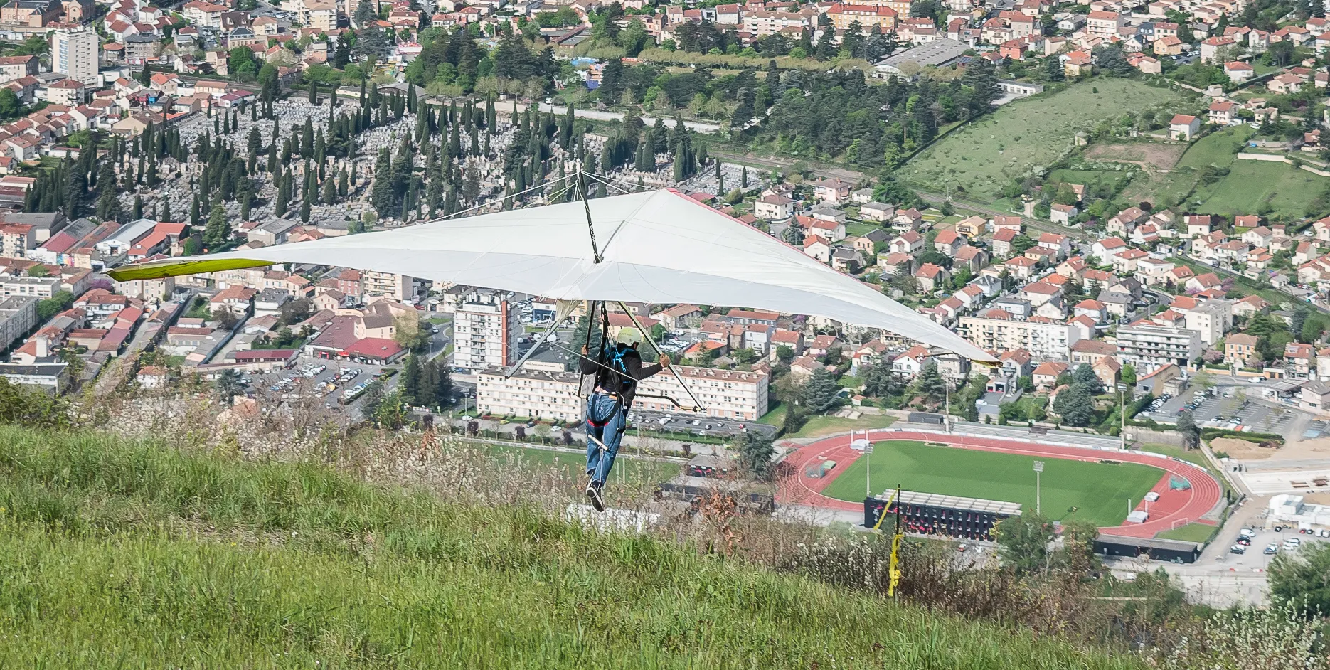 Photo showing: Hang gliding in Millau, Aveyron, France