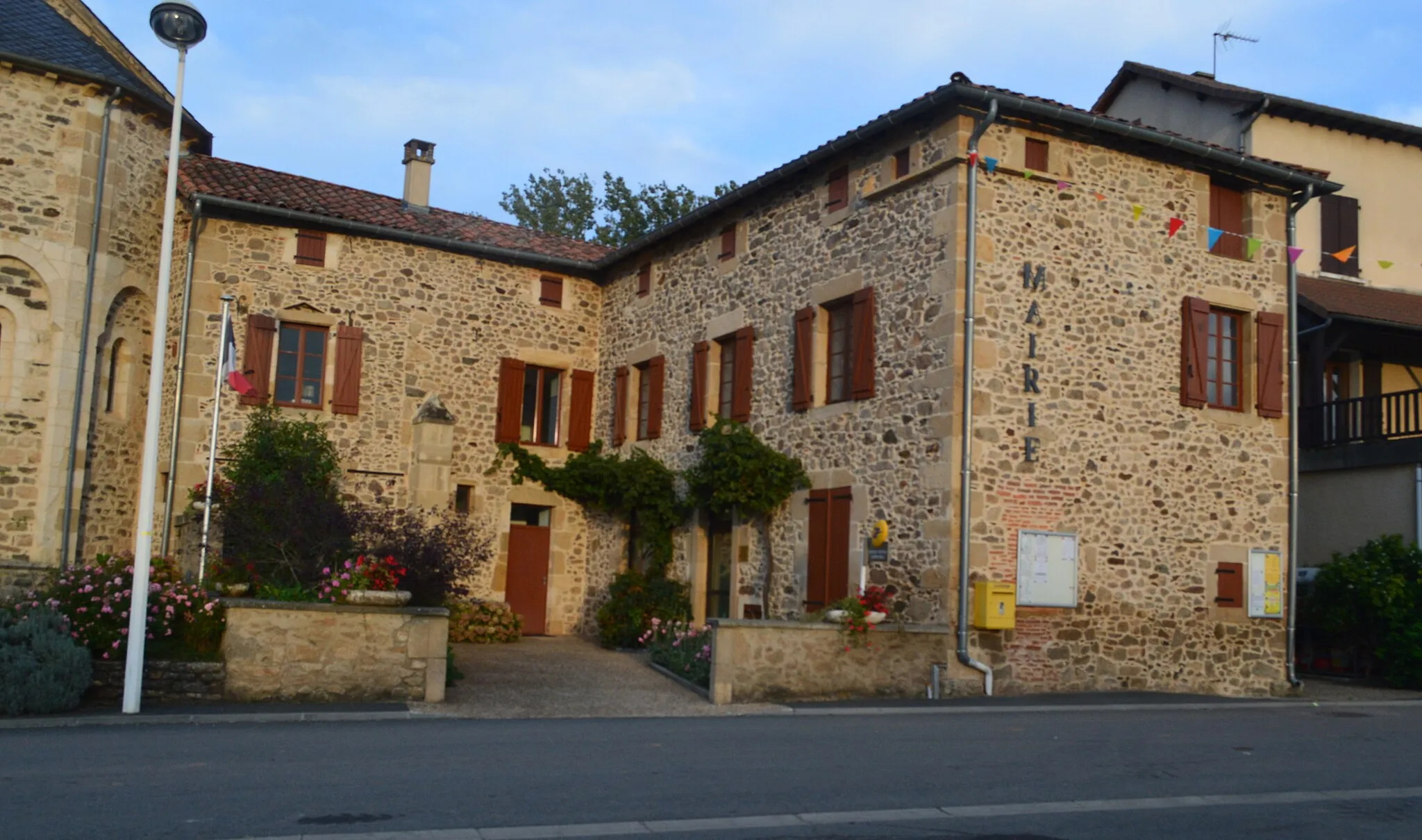 Photo showing: The Town Hall