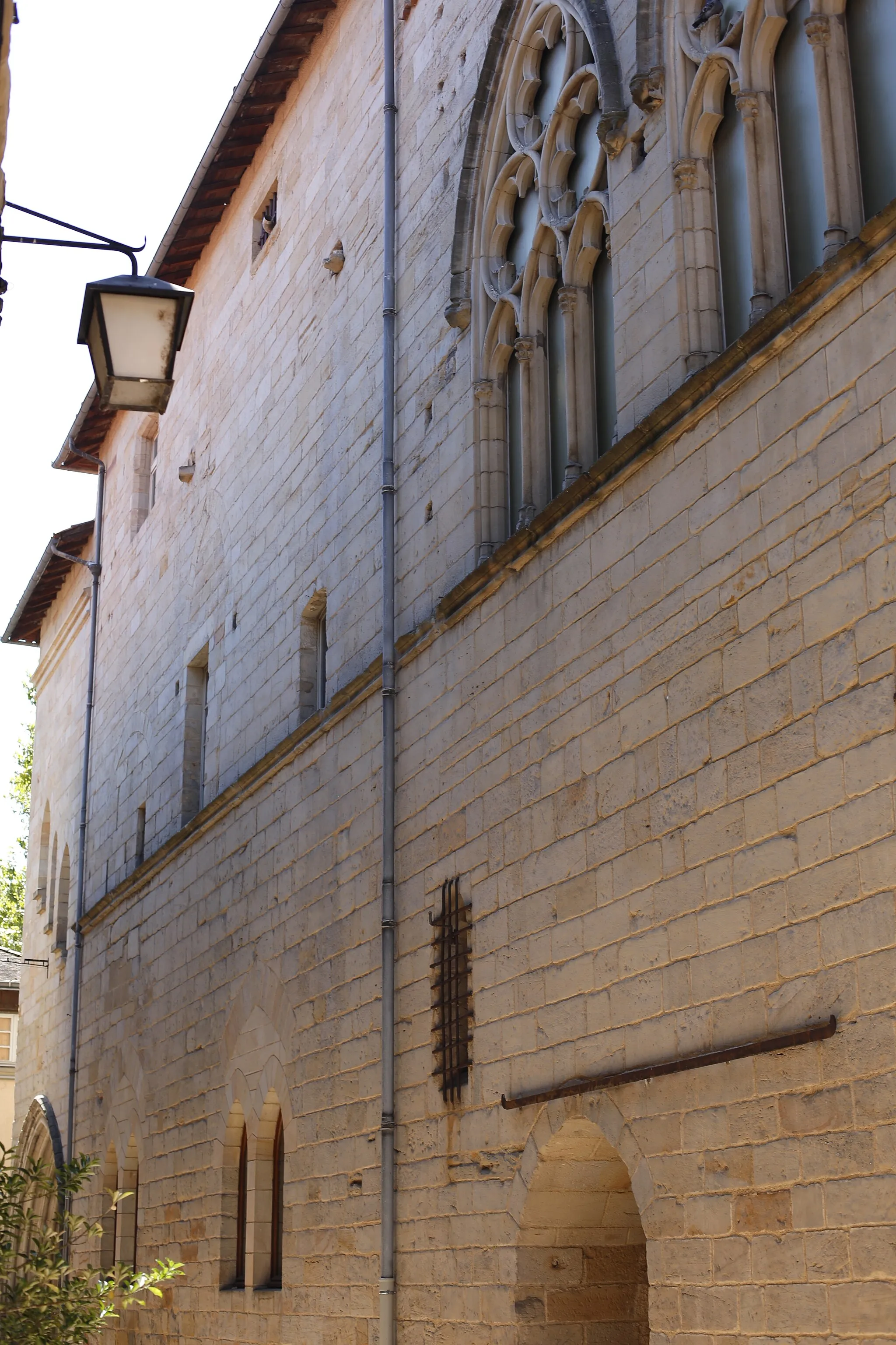 Photo showing: This building is indexed in the base Mérimée, a database of architectural heritage maintained by the French Ministry of Culture, under the reference PA00095297 .