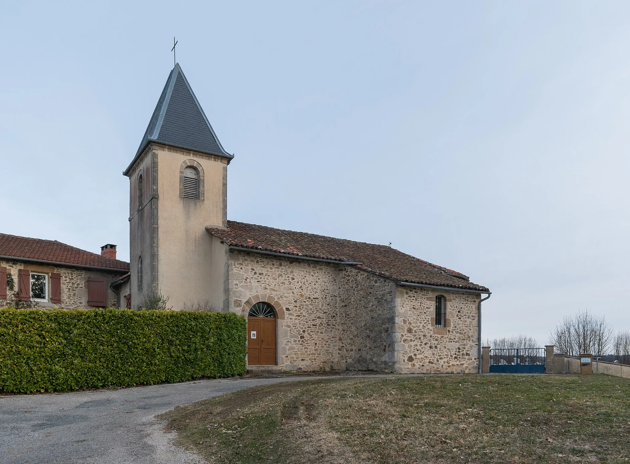 Photo showing: Saint Julian church in Montet, Lot, France
