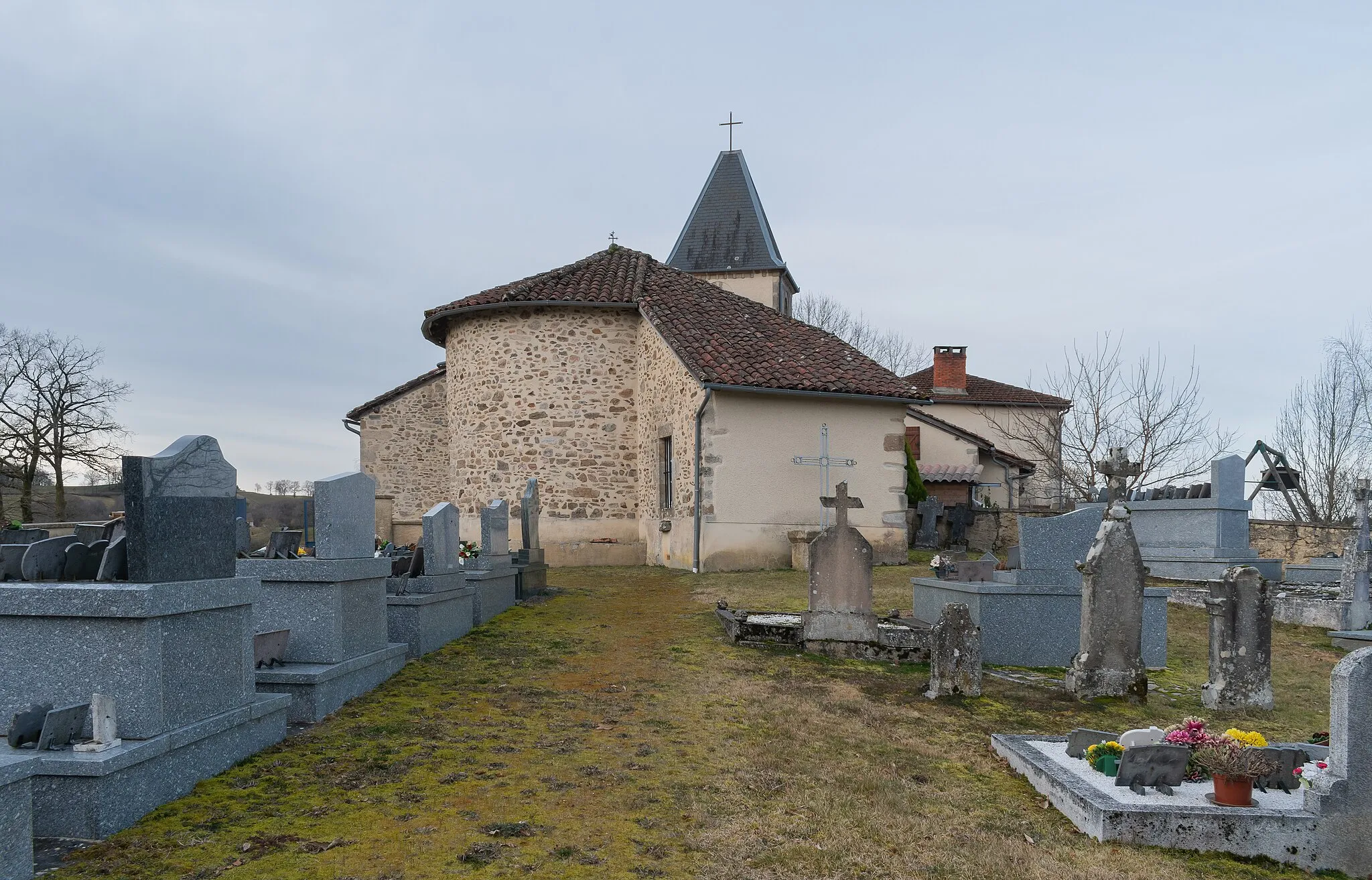Photo showing: Saint Julian church in Montet, Lot, France