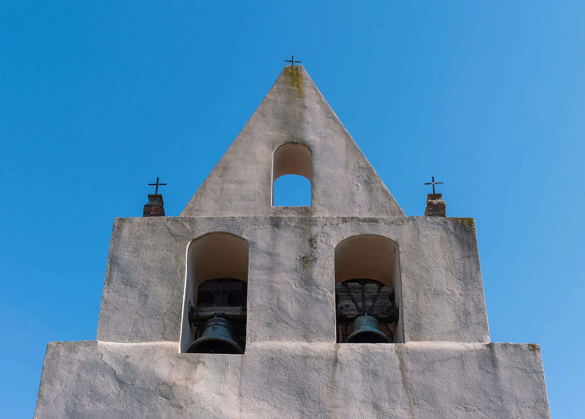 Photo showing: Bell tower of the Saint Matthew church in Riolas, Haute-Garonne, France
