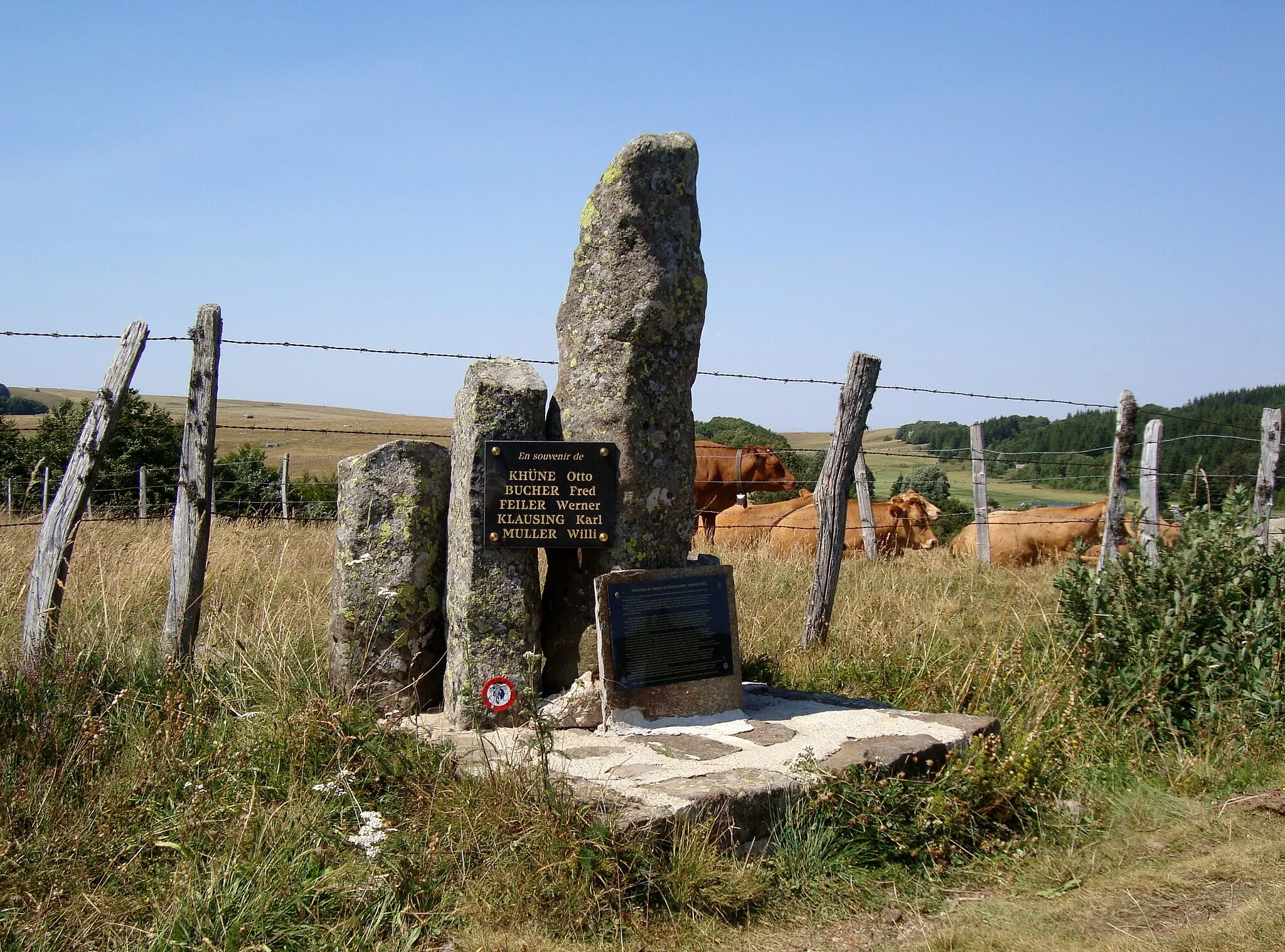 Photo showing: Monument à la mémoire du maquis de Bonnecombe au col de Bonnecombe dans les monts de l'Aubrac en Lozère.