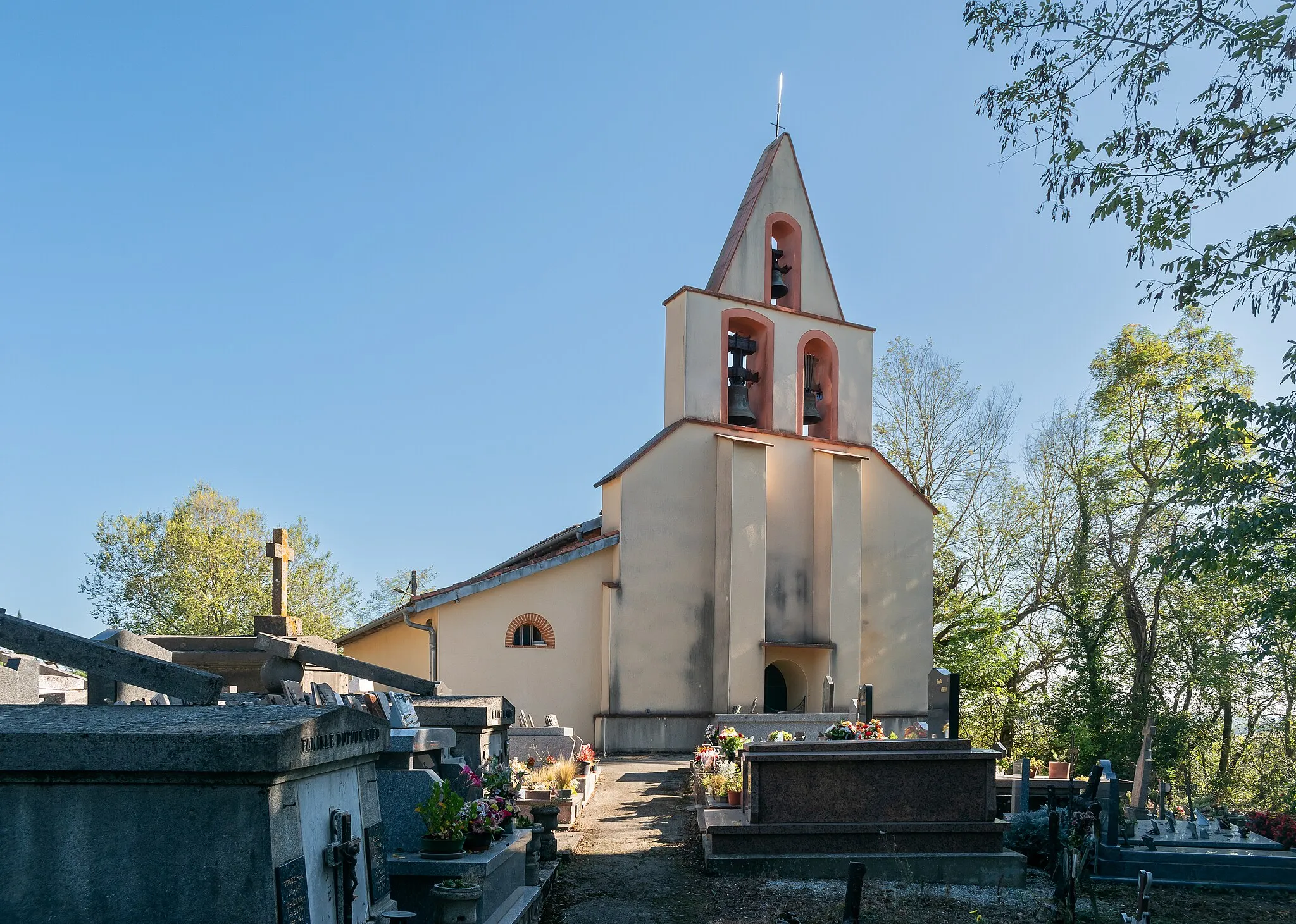 Photo showing: Mary Magdalene church in Le Pin-Murelet, Haute-Garonne, France