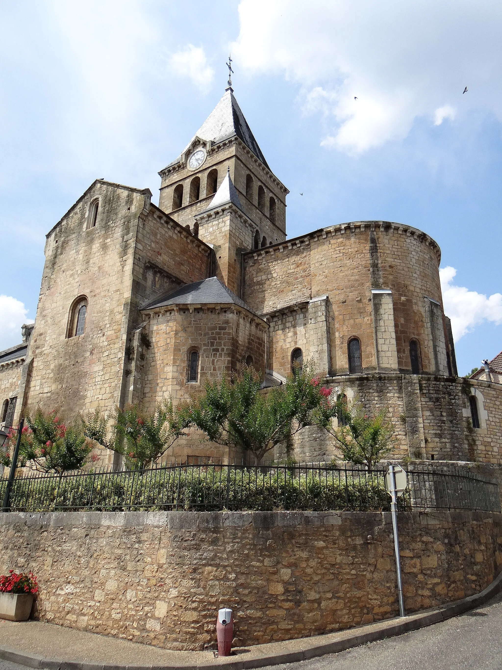 Photo showing: This building is indexed in the base Mérimée, a database of architectural heritage maintained by the French Ministry of Culture, under the reference PA00095064 .