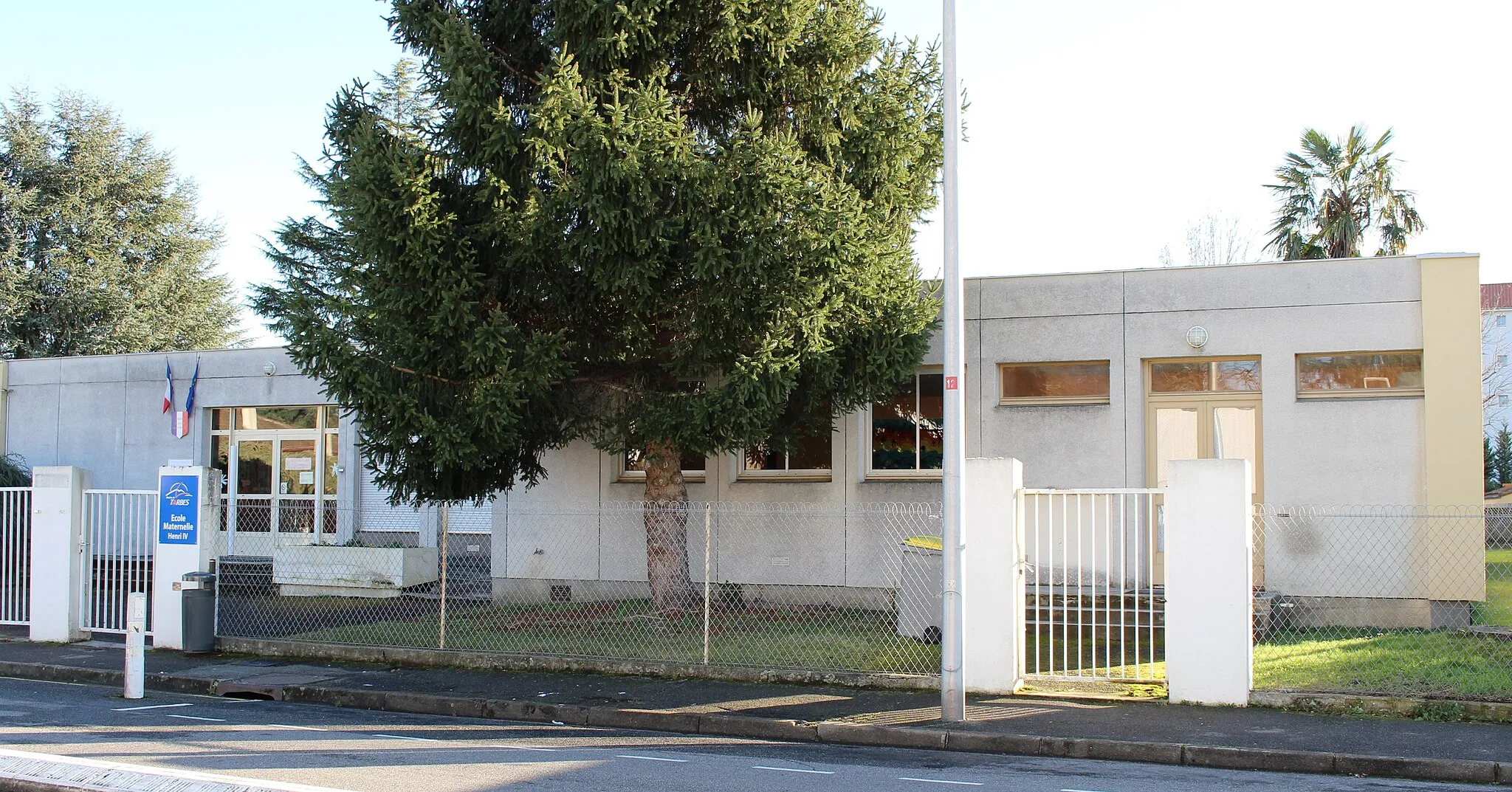 Photo showing: École Maternelle Henri-IV de Tarbes (Hautes-Pyrénées)