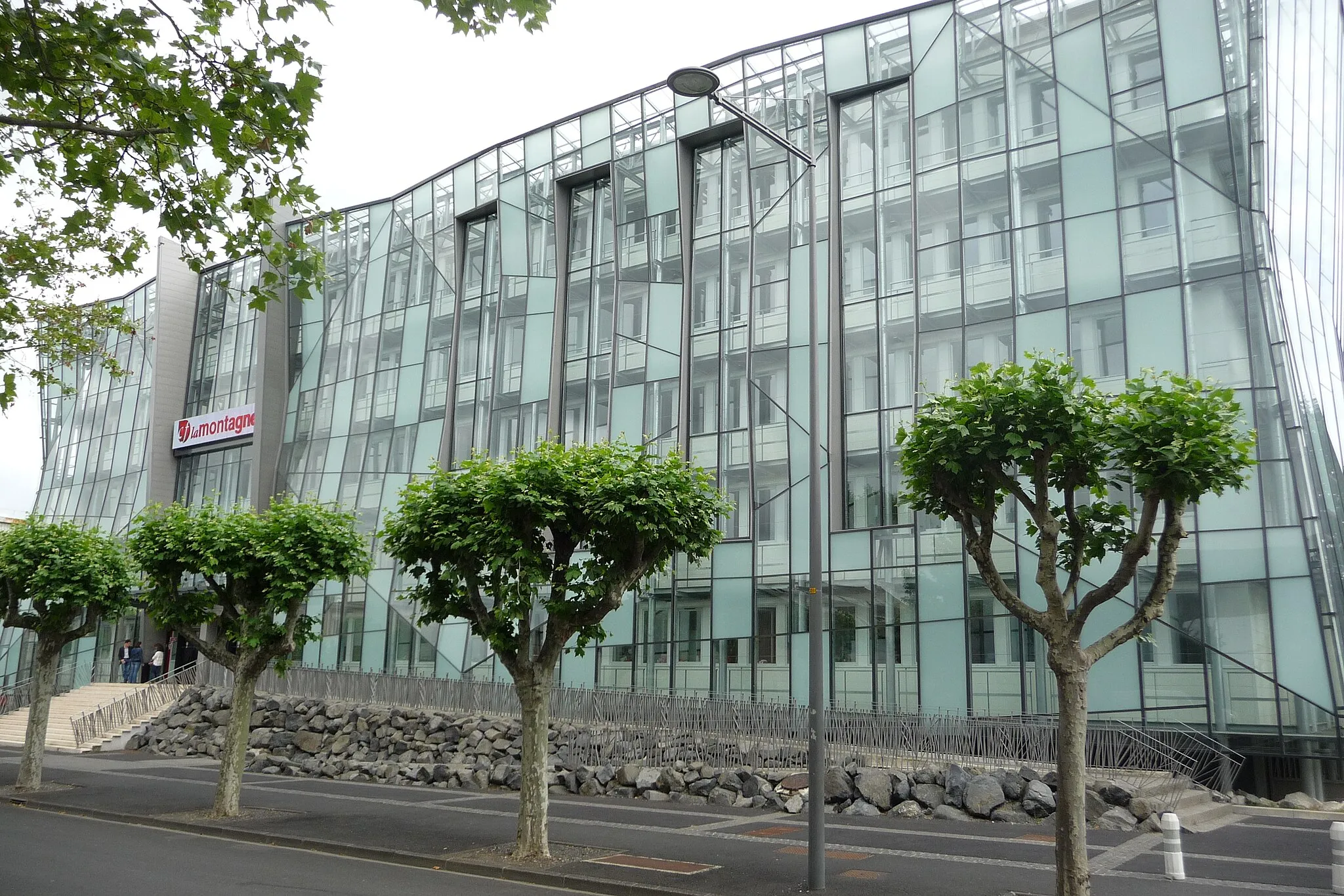 Photo showing: Locaux du journal La Montagne, rue du Clos Four, à Clermont-Ferrand.