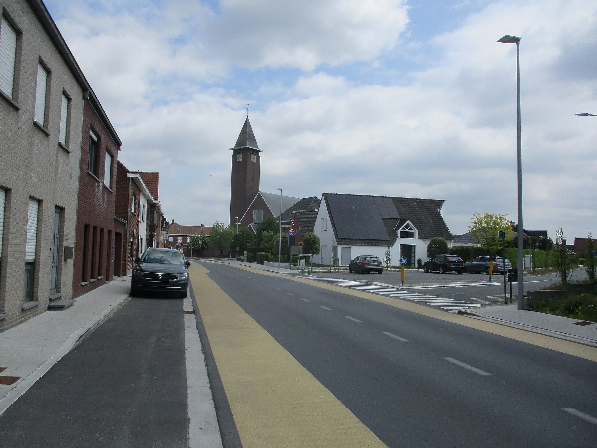 Photo showing: Heilige Theresiakerk van het Kind Jezus - Vichtsesteenweg - Heirweg - Anzegem - West-Vlaanderen - België.