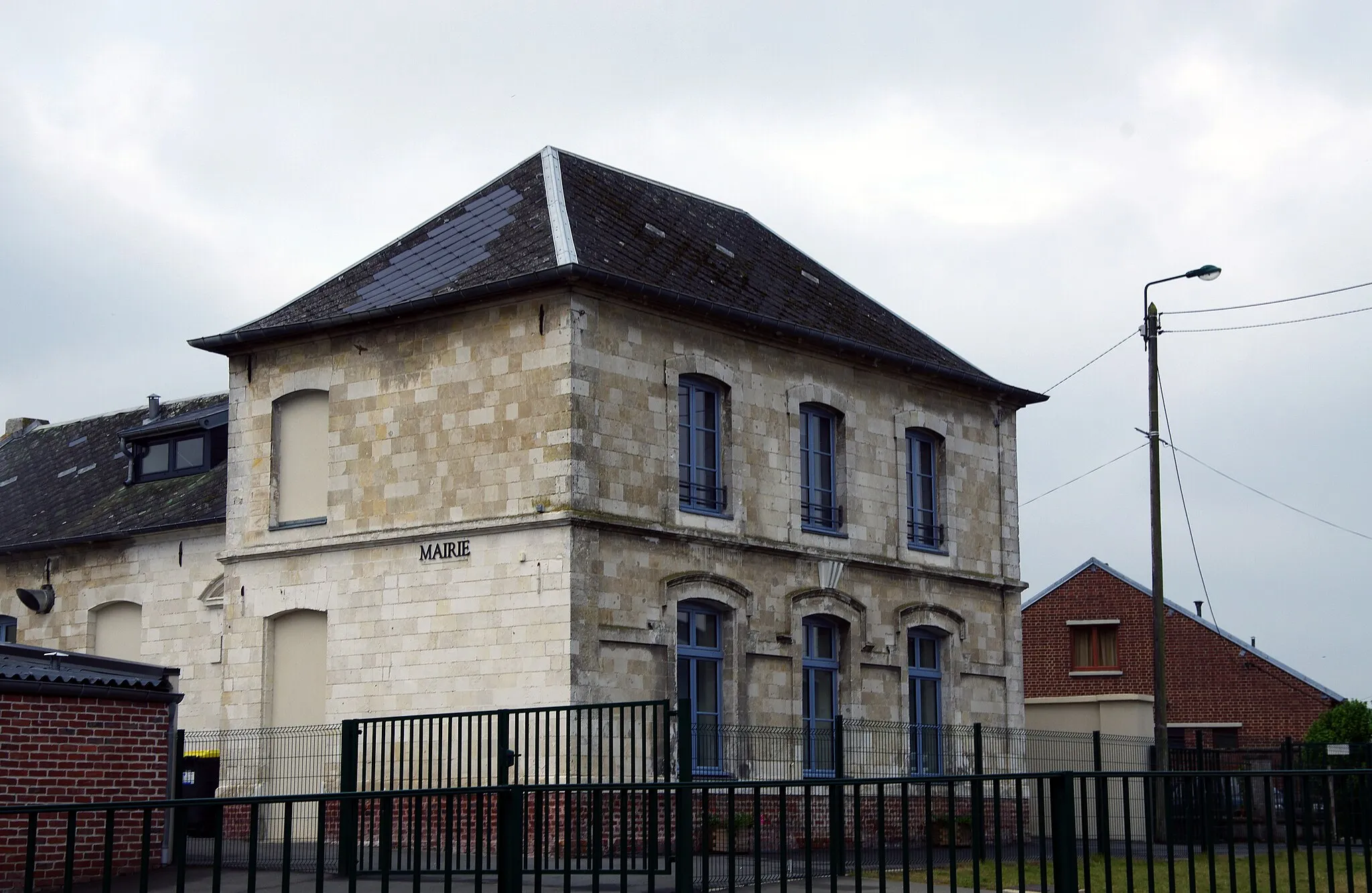 Photo showing: Bailleulmont (Pas-de-Calais, France) -
La mairie.
.