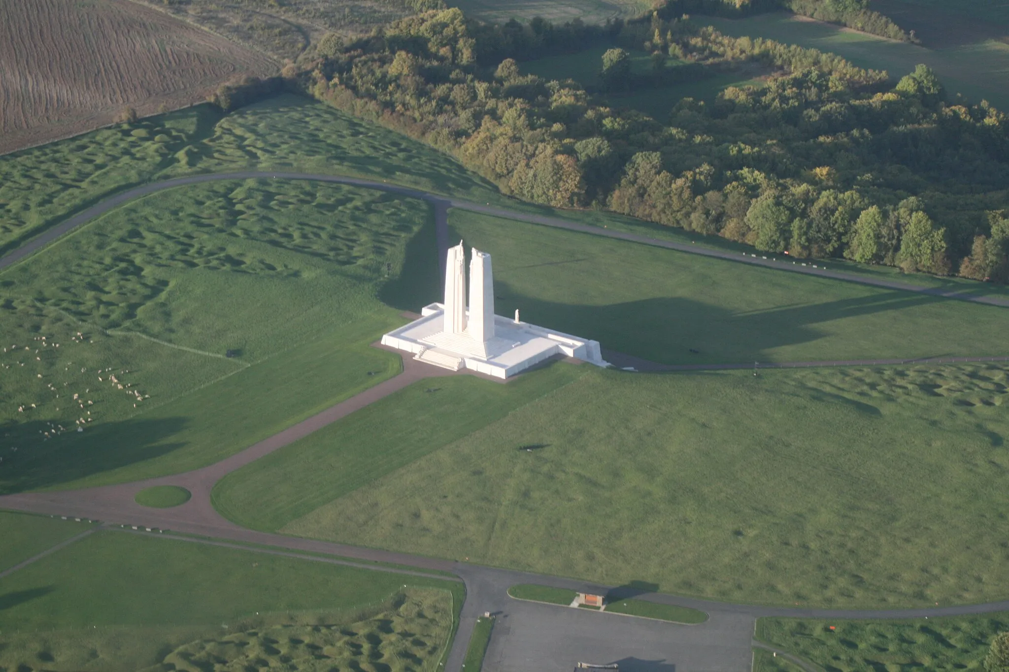 Photo showing: Photo aérienne du mémorial canadien de Vimy