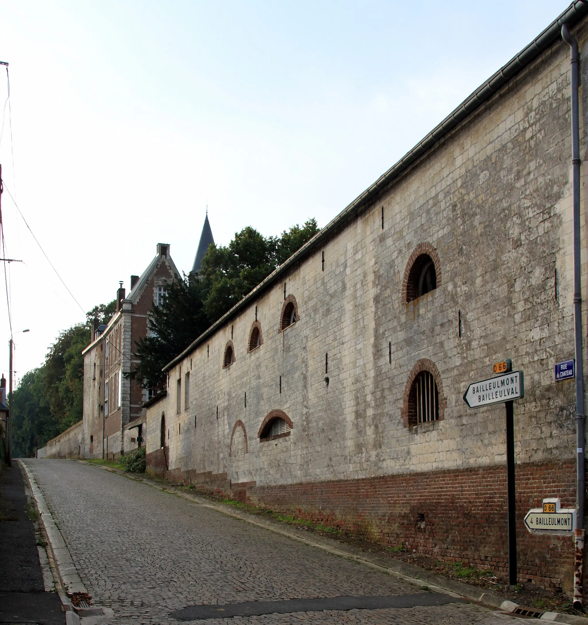 Photo showing: Gouy-en-Artois (Pas-de-Calais) rue du château Castle street