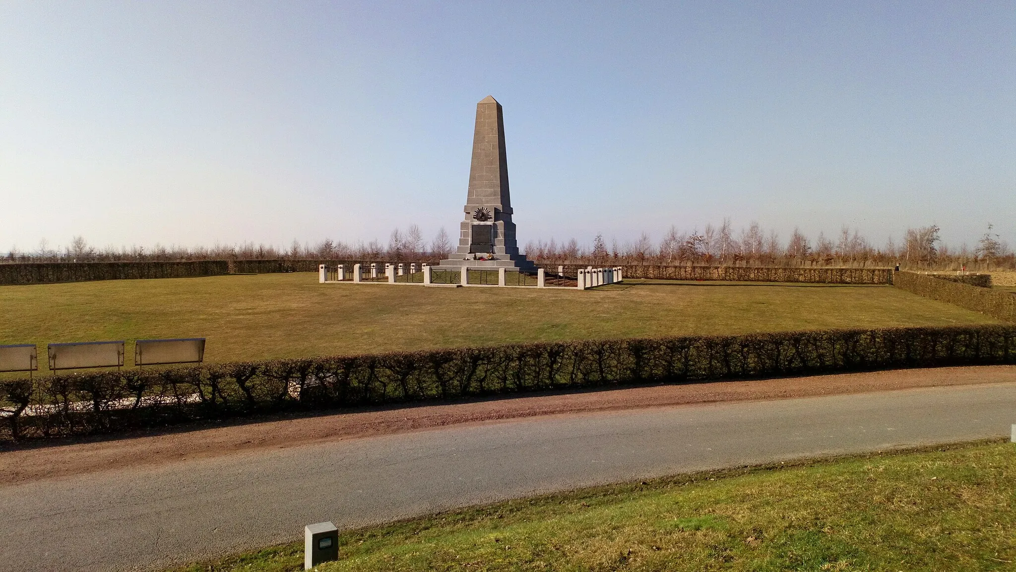 Photo showing: Pozières, monument à la 1ère division australienne‎ 10
