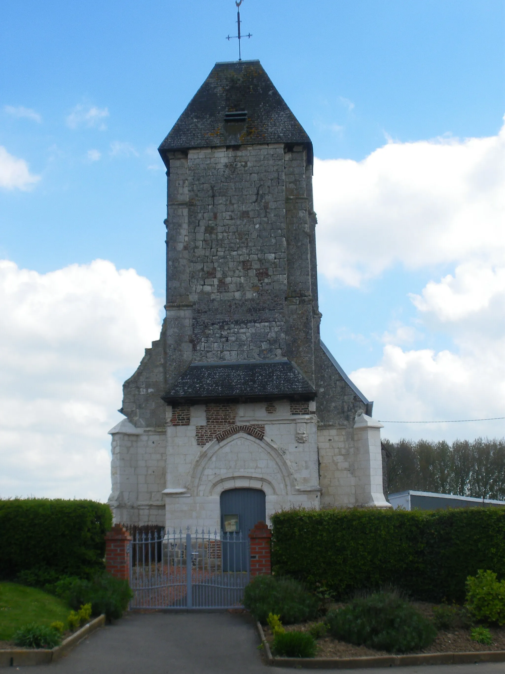 Photo showing: Vue de l'église Notre-Dame de Canettemont.