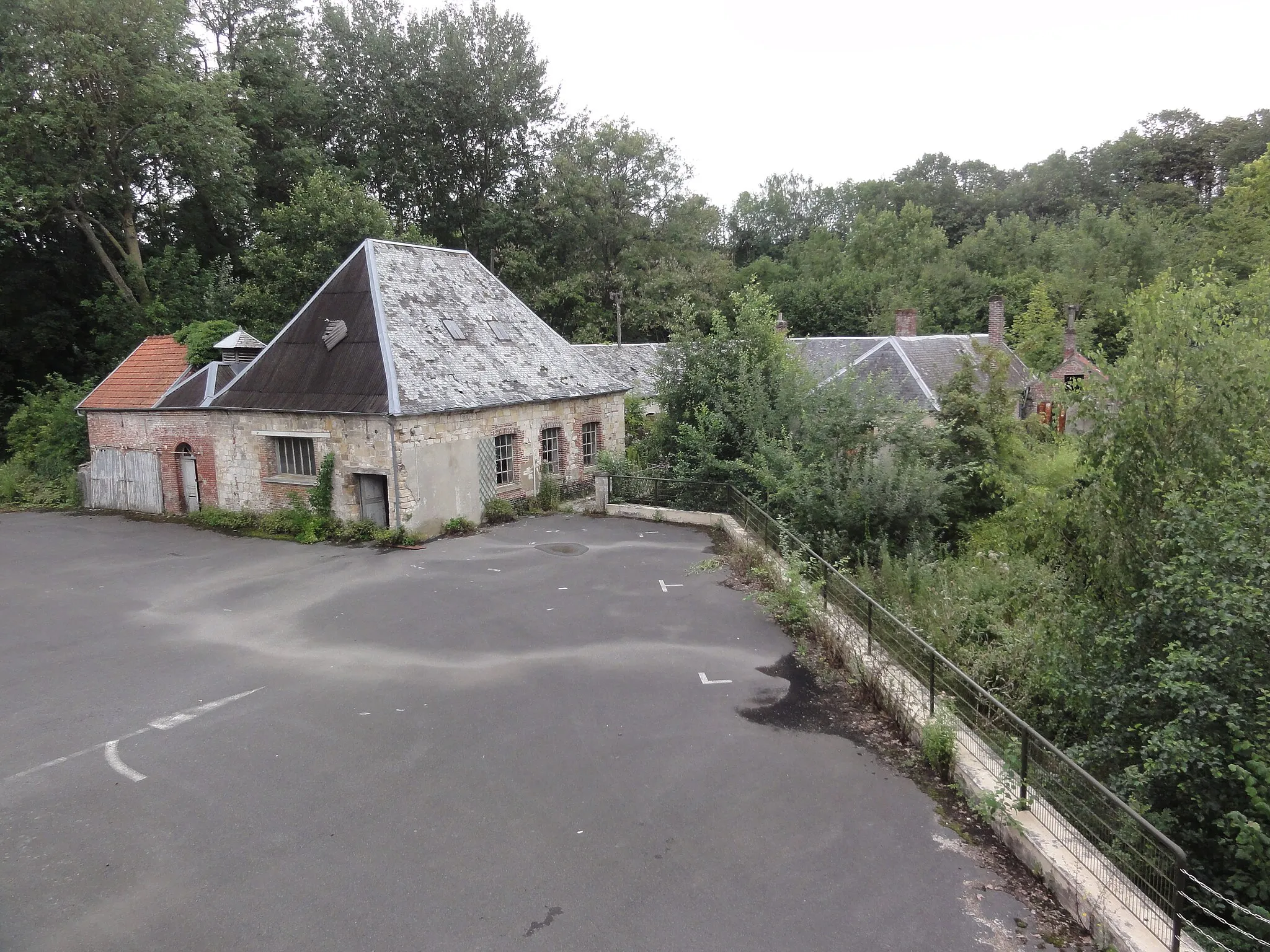 Photo showing: Vadencourt (Aisne) abbaye de Bohéries 01 ferme