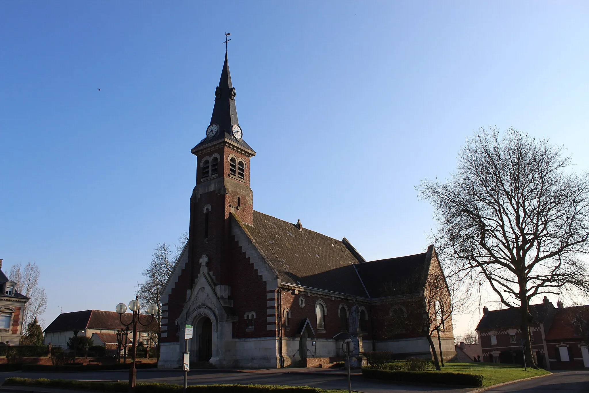 Photo showing: L'église Saint-Nicolas d'Épehy, Somme, France.