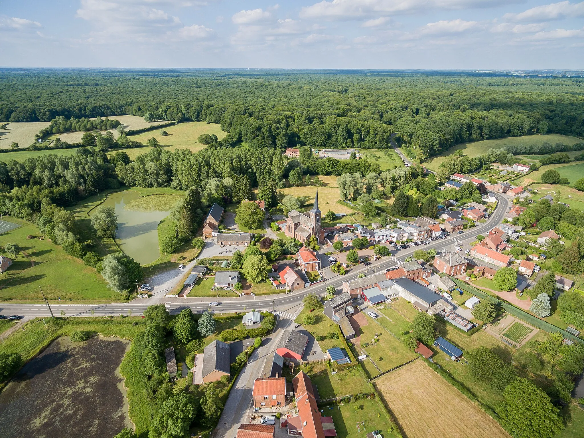 Photo showing: Locquignol (Department Nord, France) from air