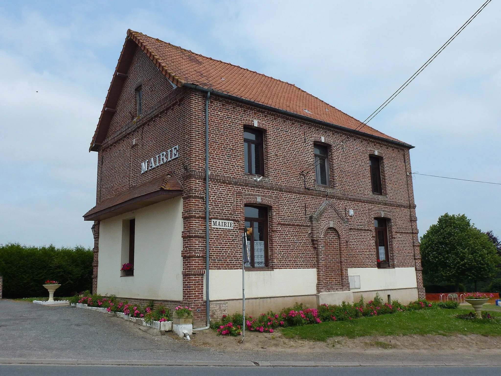 Photo showing: Bailleul-lès-Pernes (Pas-de-Calais, Fr) mairie