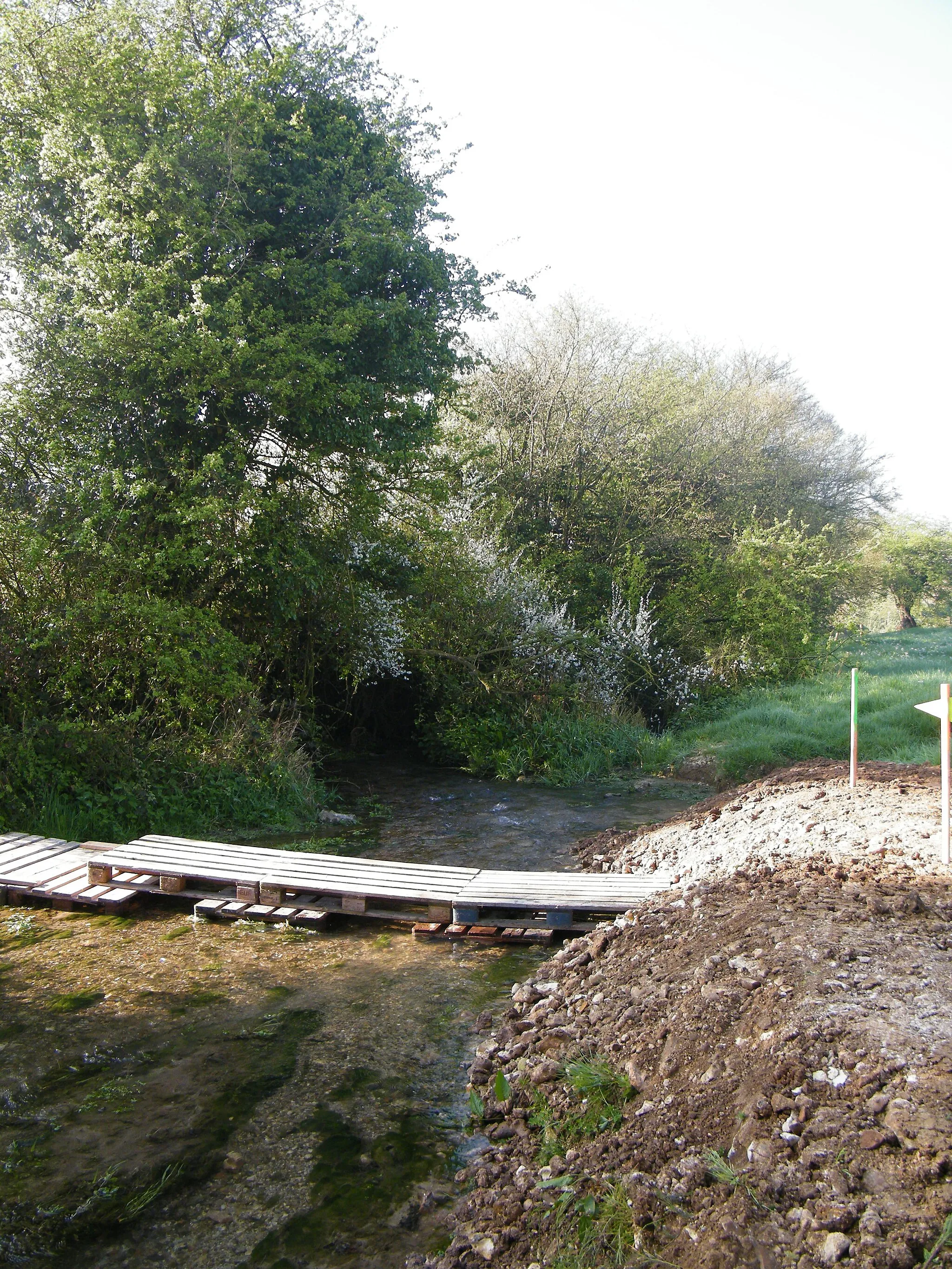 Photo showing: Bezinghem, Pas-de-Calais, France, gué sur la Course.