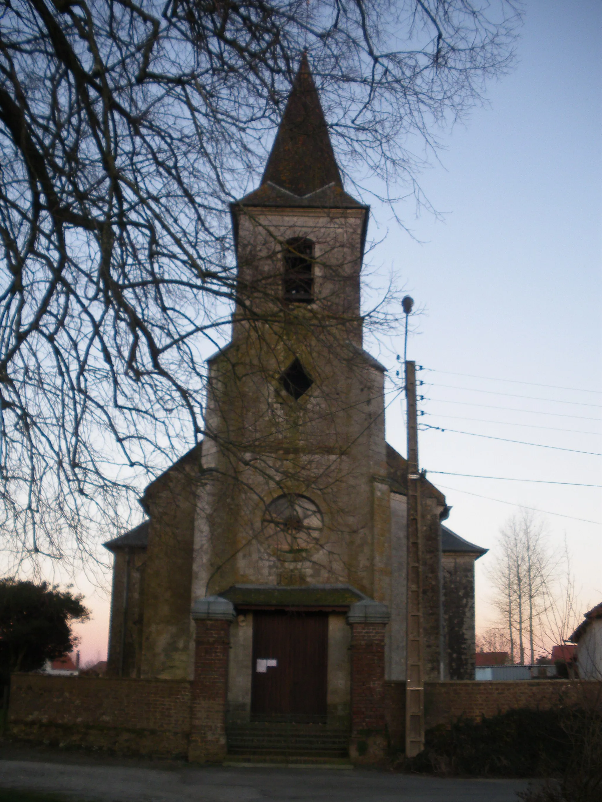 Photo showing: Vue de l'église Saint-François d'Assise de Chériennes.