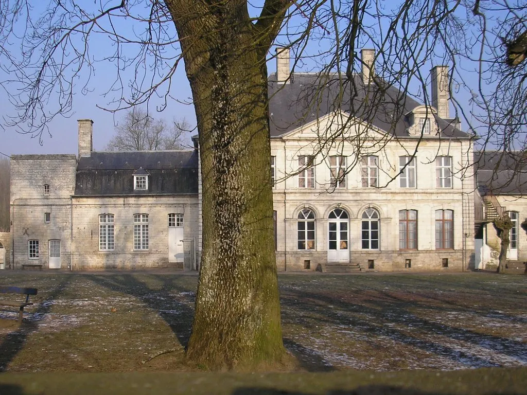Photo showing: Le château de Duisans (Pas-de-Calais) prise par moi-même le 28 janvier 2006.