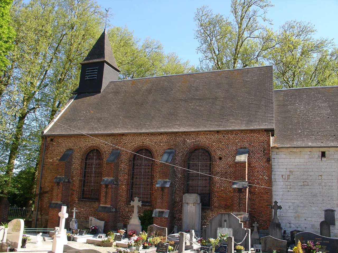 Photo showing: Église de Givenchy-le-Noble