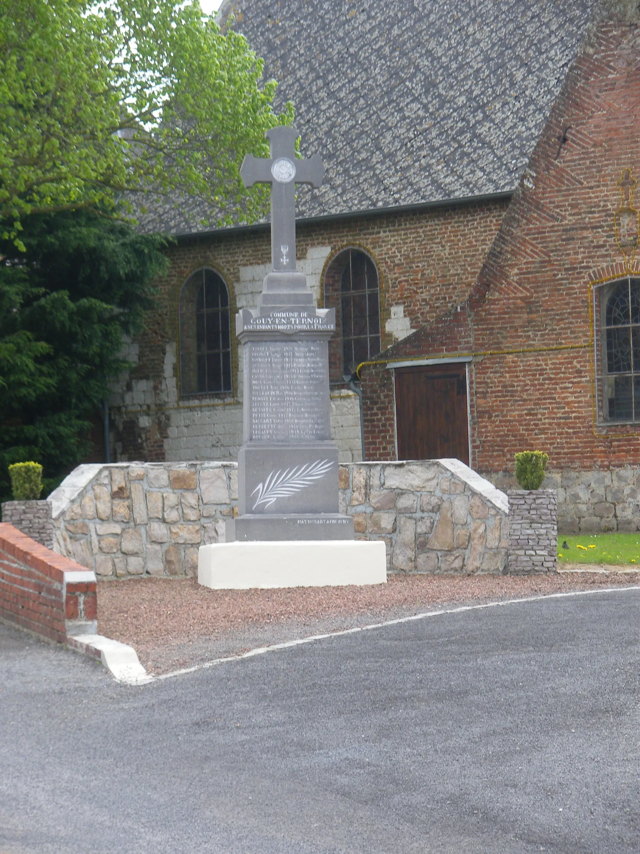 Photo showing: Vue du monument aux morts de Gouy-en-Ternois.