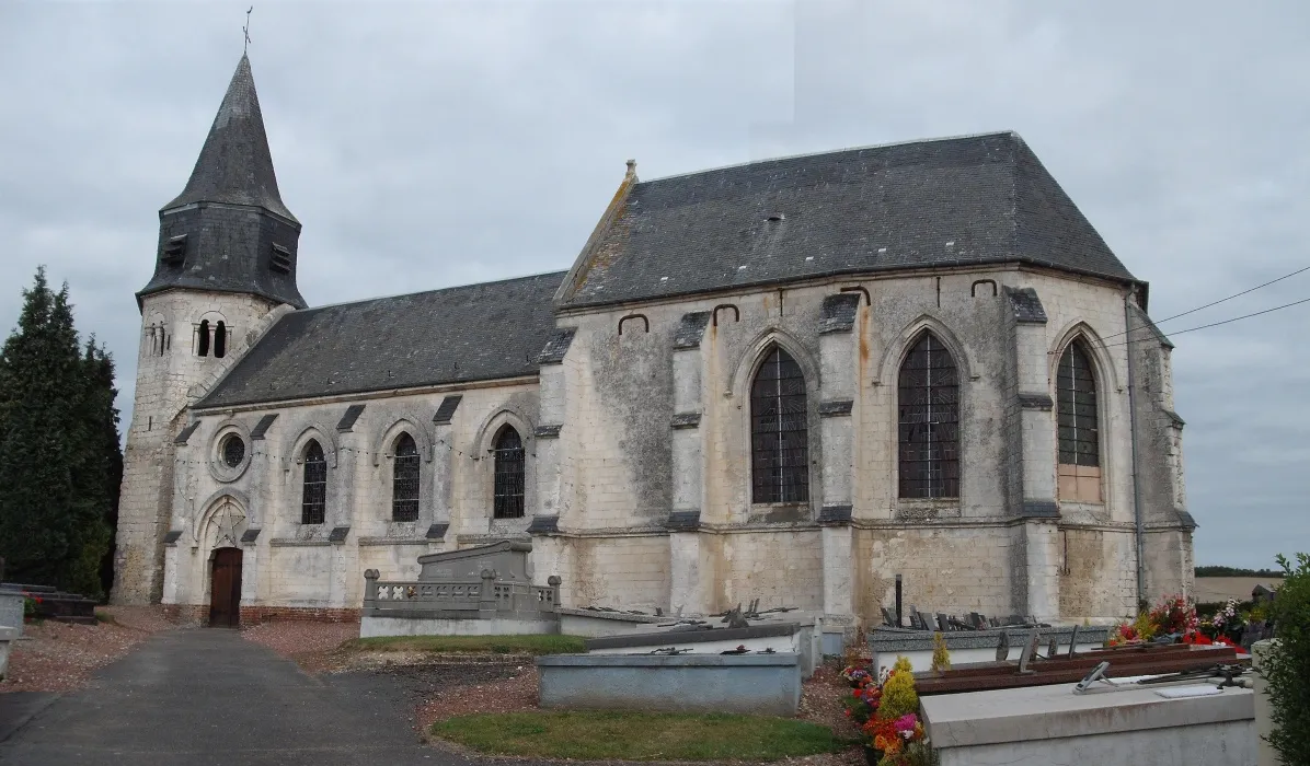 Photo showing: Église Saint-Pierre du Haut-Loquin