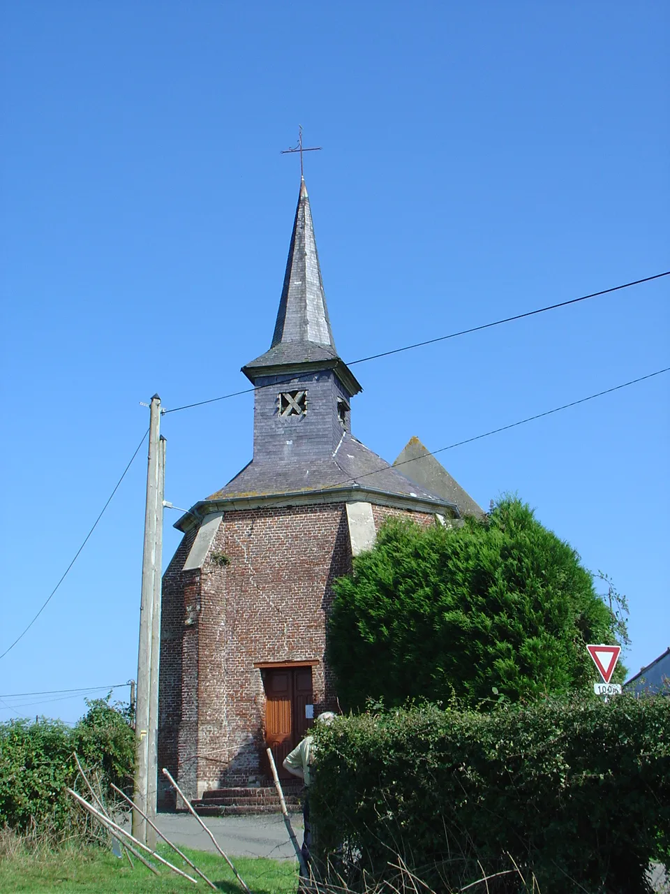 Photo showing: Église d'Huclier