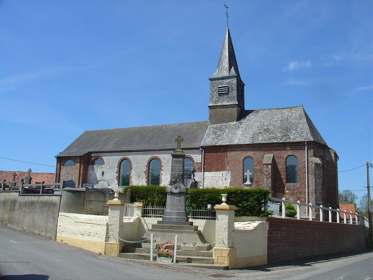 Photo showing: Église de Wicquinghem