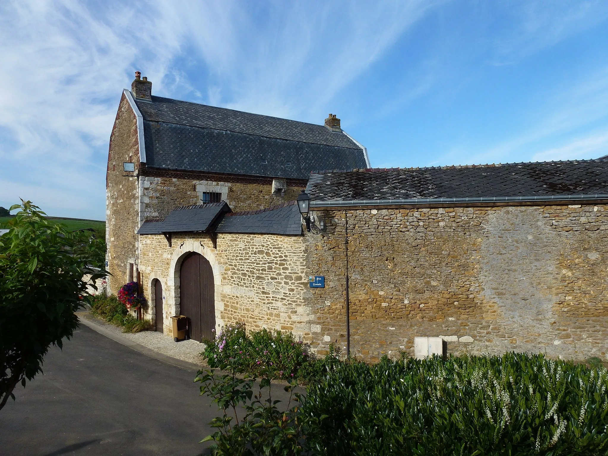Photo showing: Antheny (Ardennes) ferme fortifiée B