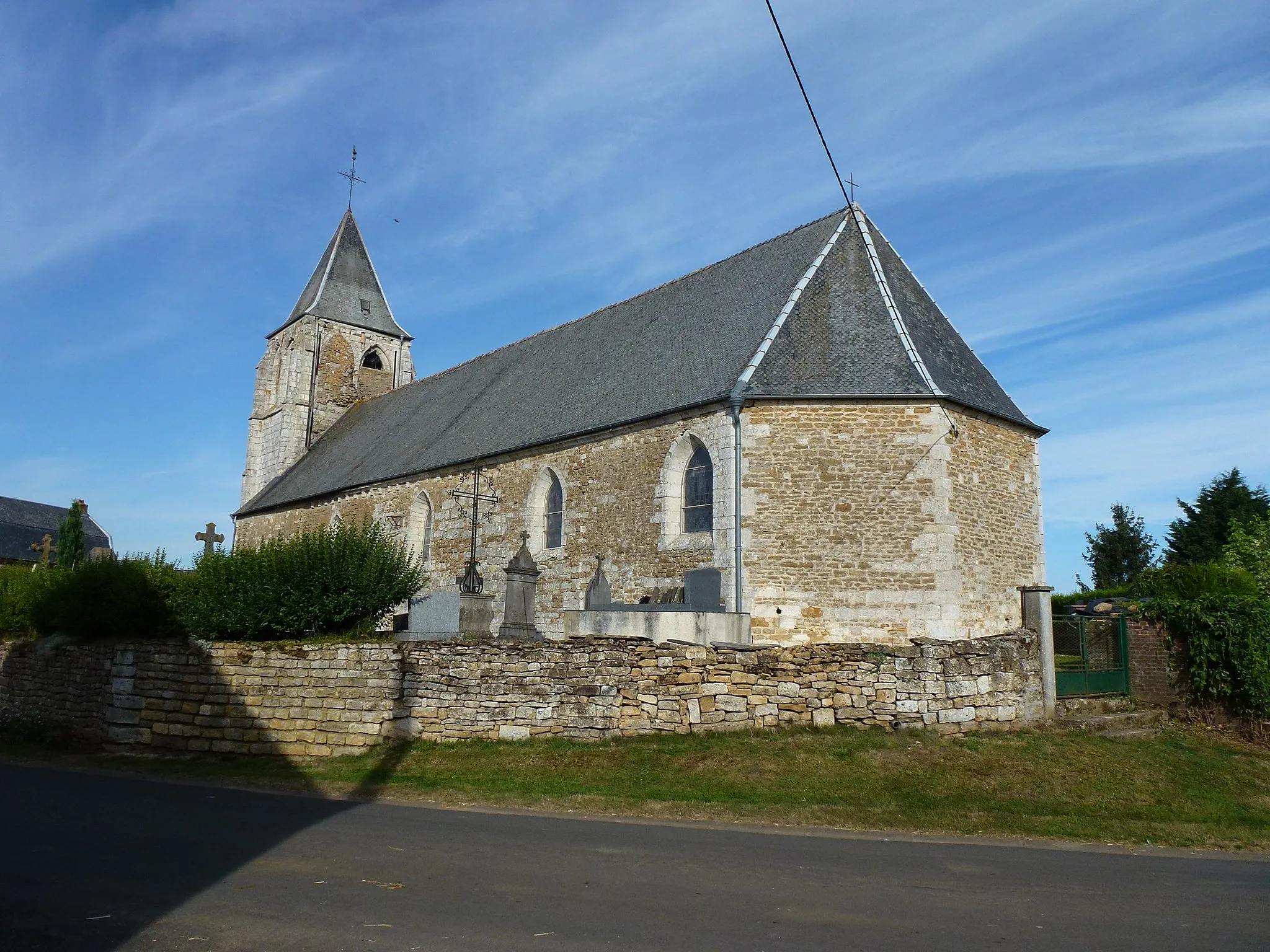 Photo showing: Antheny (Ardennes) Église Saint-Remy, chevet