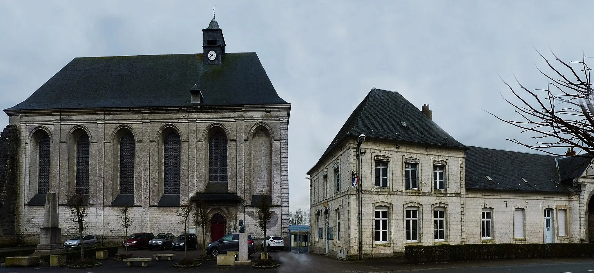 Photo showing: This building is en partie classé, en partie inscrit au titre des monuments historiques de la France. It is indexed in the base Mérimée, a database of architectural heritage maintained by the French Ministry of Culture, under the reference PA00108330 .