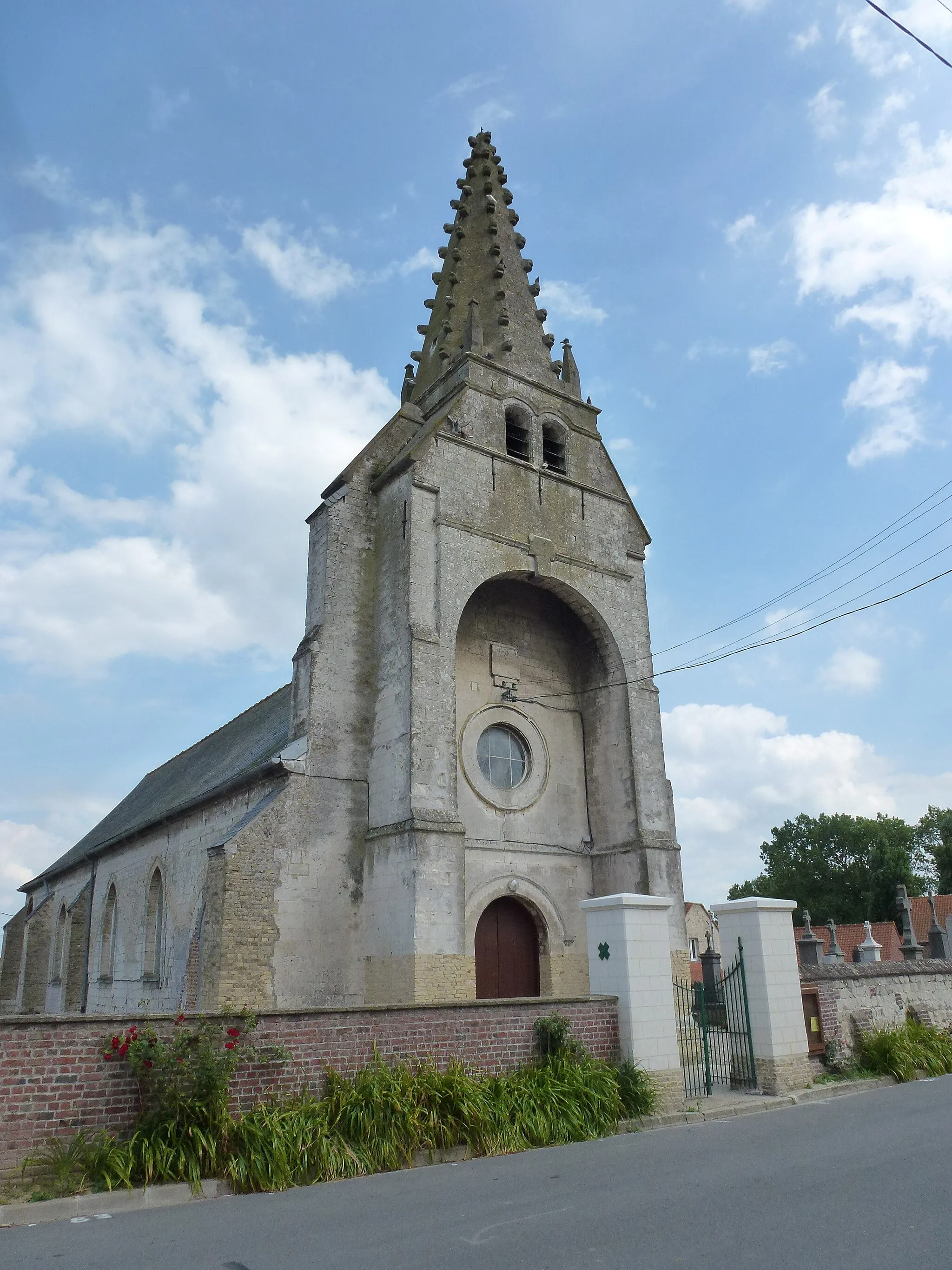 Photo showing: Bayenghem-lès-Éperlecques (Pas-de-Calais) église Saint-Wandrille