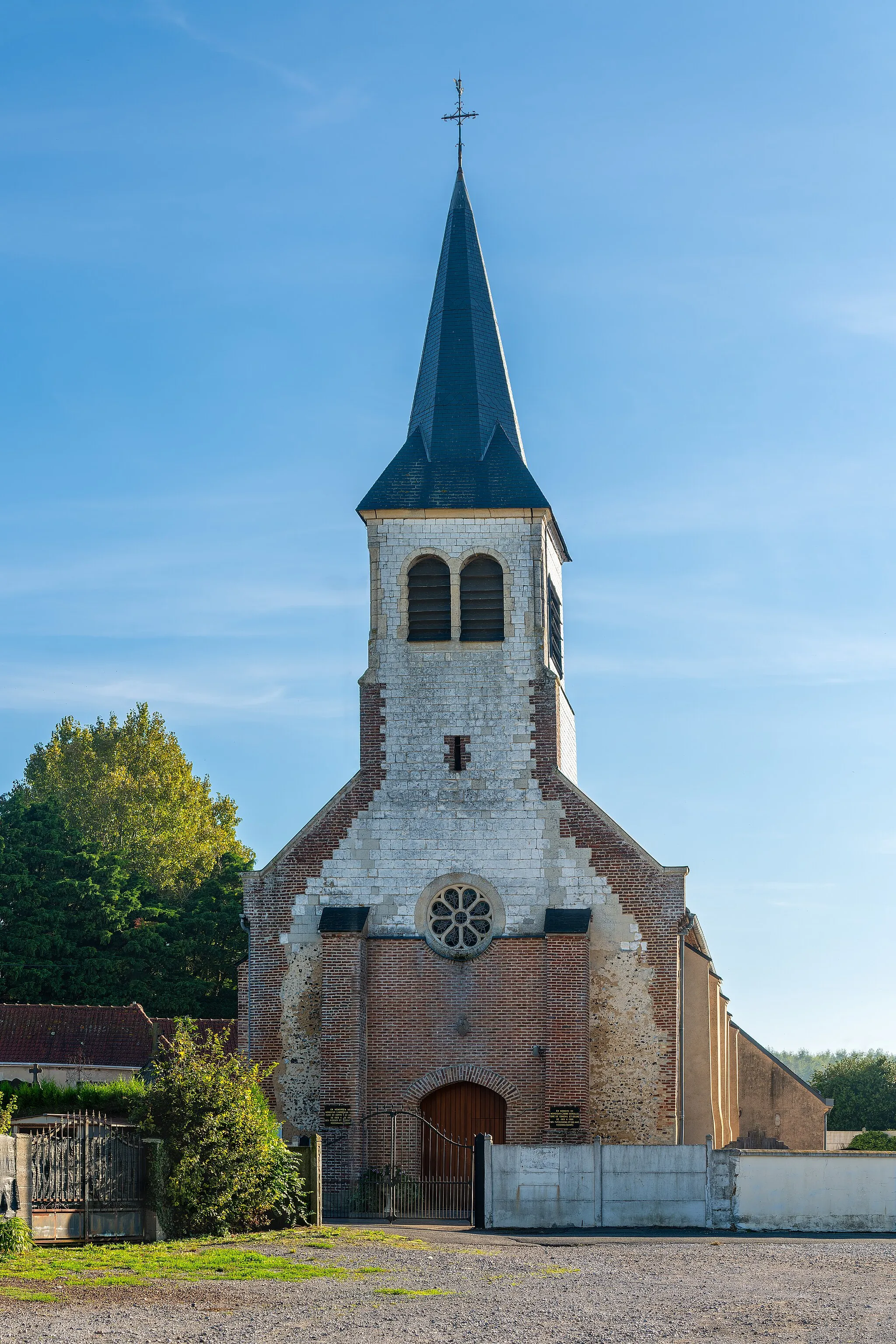 Photo showing: L'église Notre-Dame-de-la-Nativité de Conchil-le-Temple.