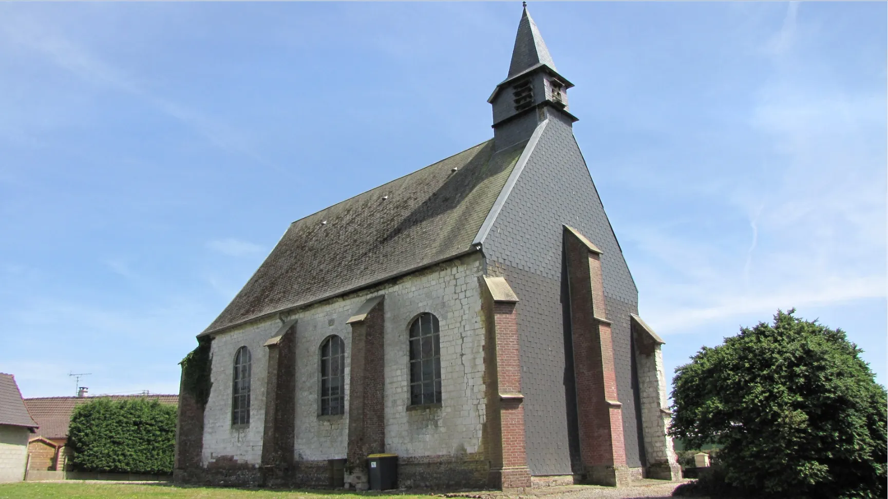 Photo showing: Vue générale de l'église d'Avondance, face Nord