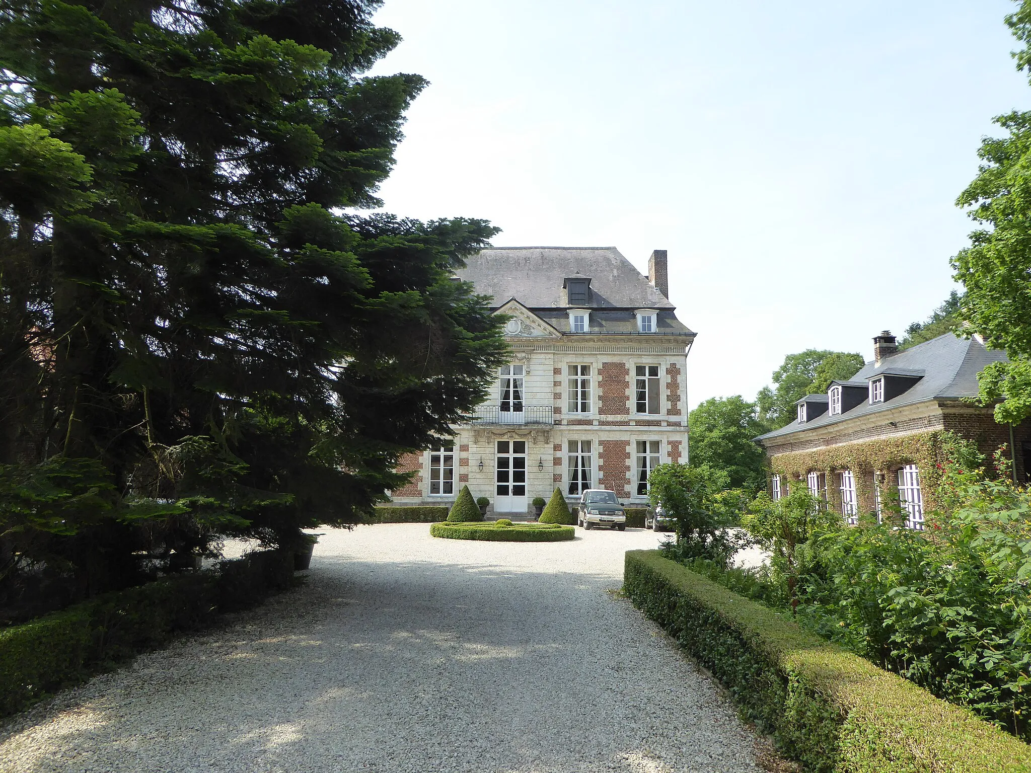 Photo showing: This building is inscrit au titre des monuments historiques de la France. It is indexed in the base Mérimée, a database of architectural heritage maintained by the French Ministry of Culture, under the reference PA00107762 .