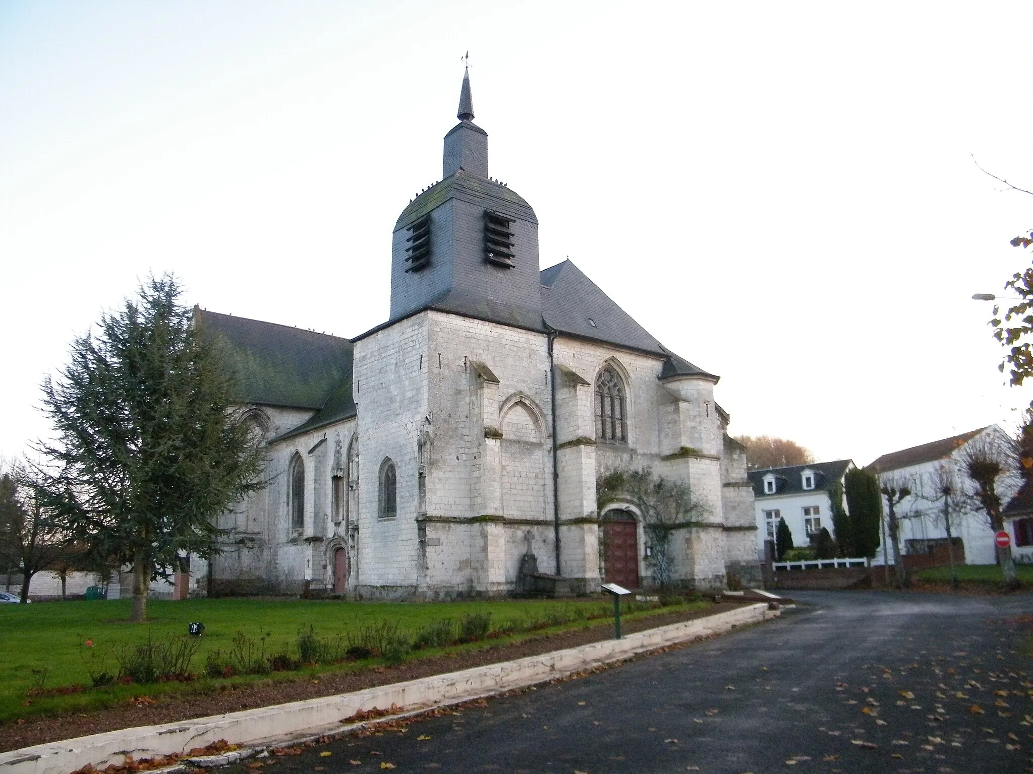Photo showing: L'église Saint-Pierre de Dompierre-sur-Authie, Somme, France.