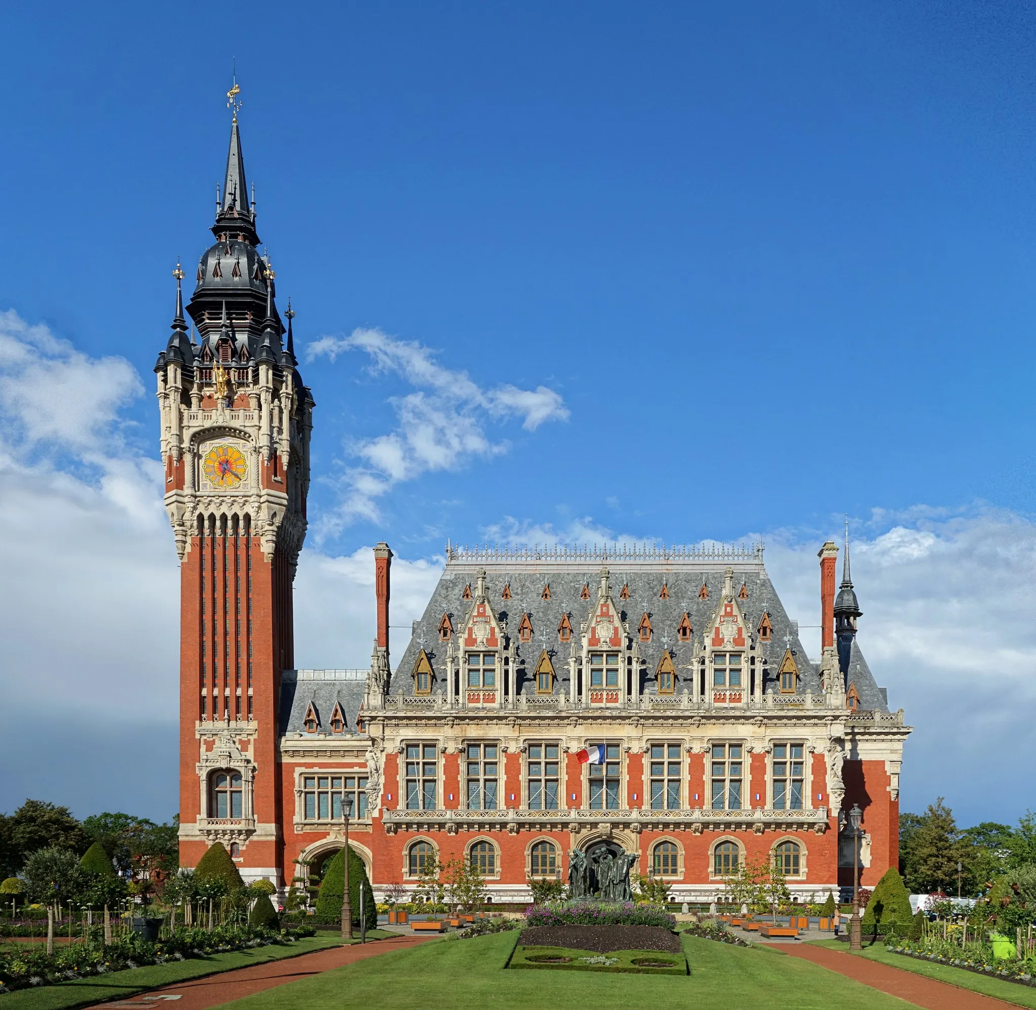 Photo showing: Town hall of Calais.